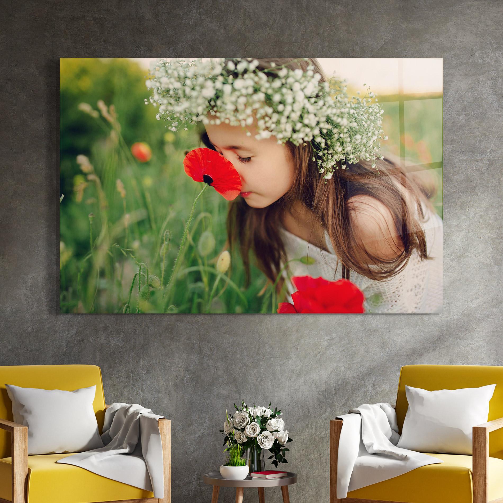 Glasbild Girl With Poppies mockup 4