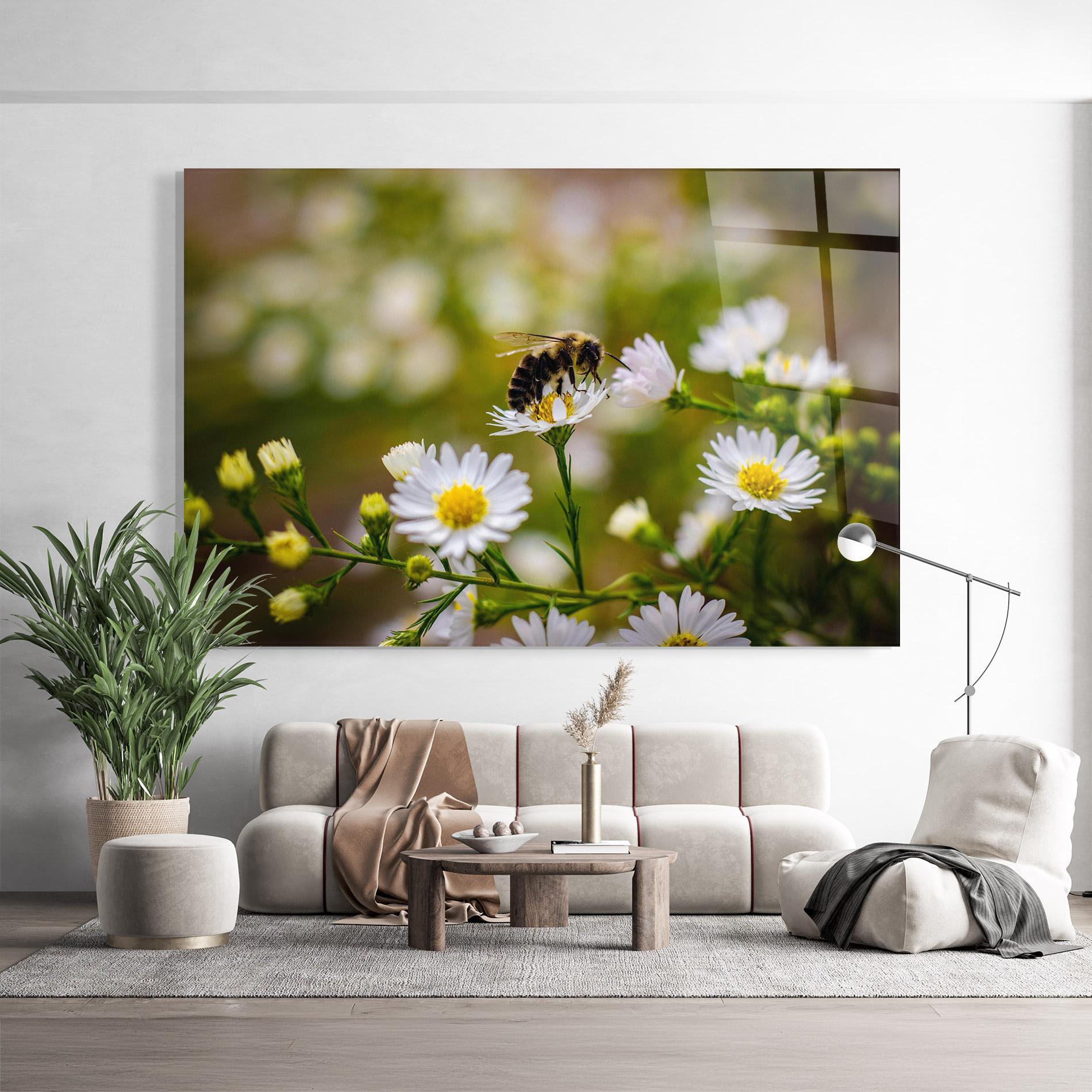 Glasbild Bee On Small Flower mockup 9