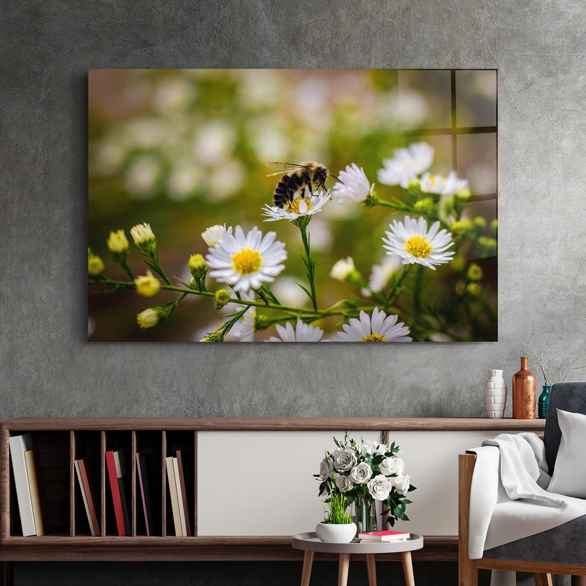 Glasbild Bee On Small Flower mockup 2