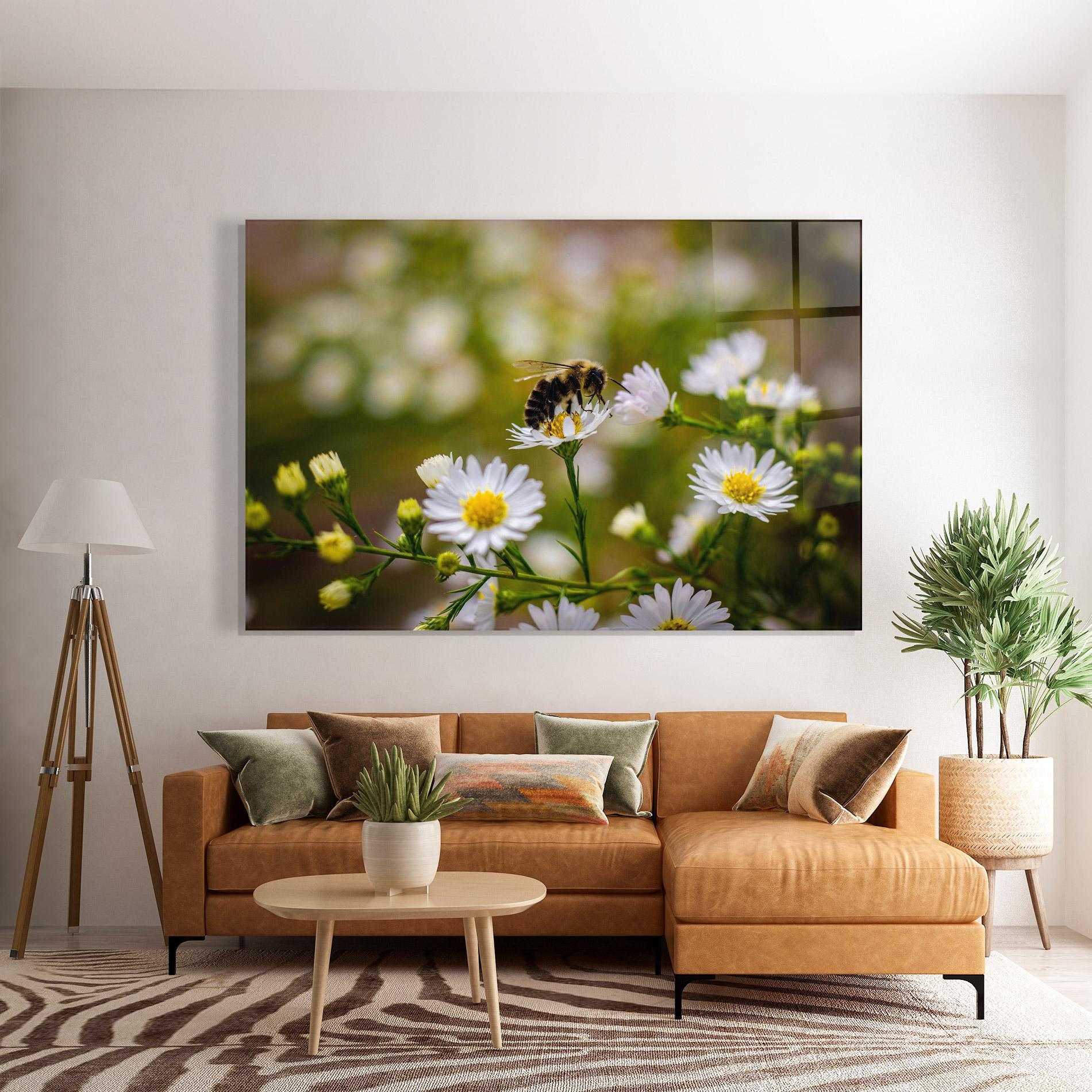 Glasbild Bee On Small Flower mockup 7
