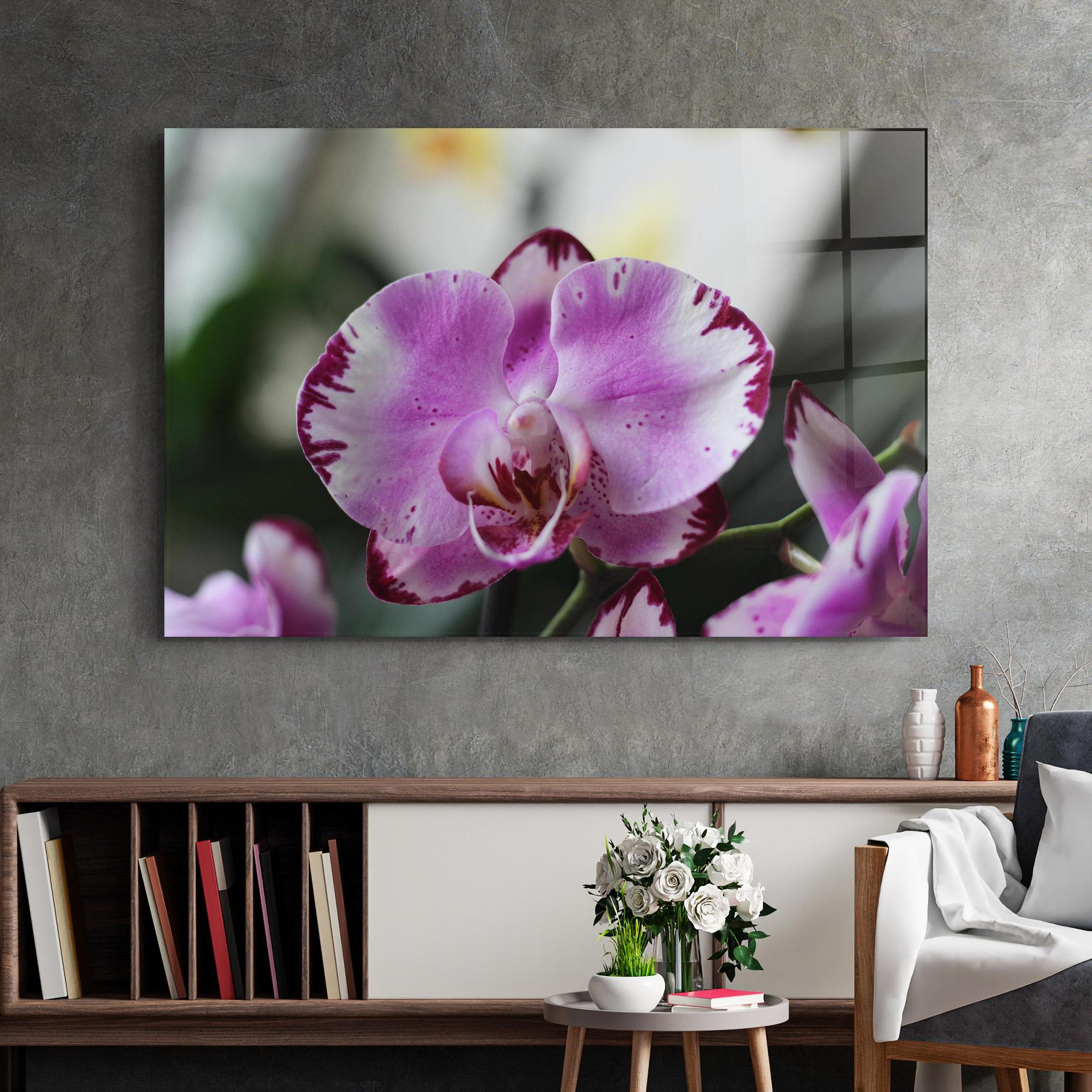 Glasbild Dark Purple Orchids In Nature mockup 2