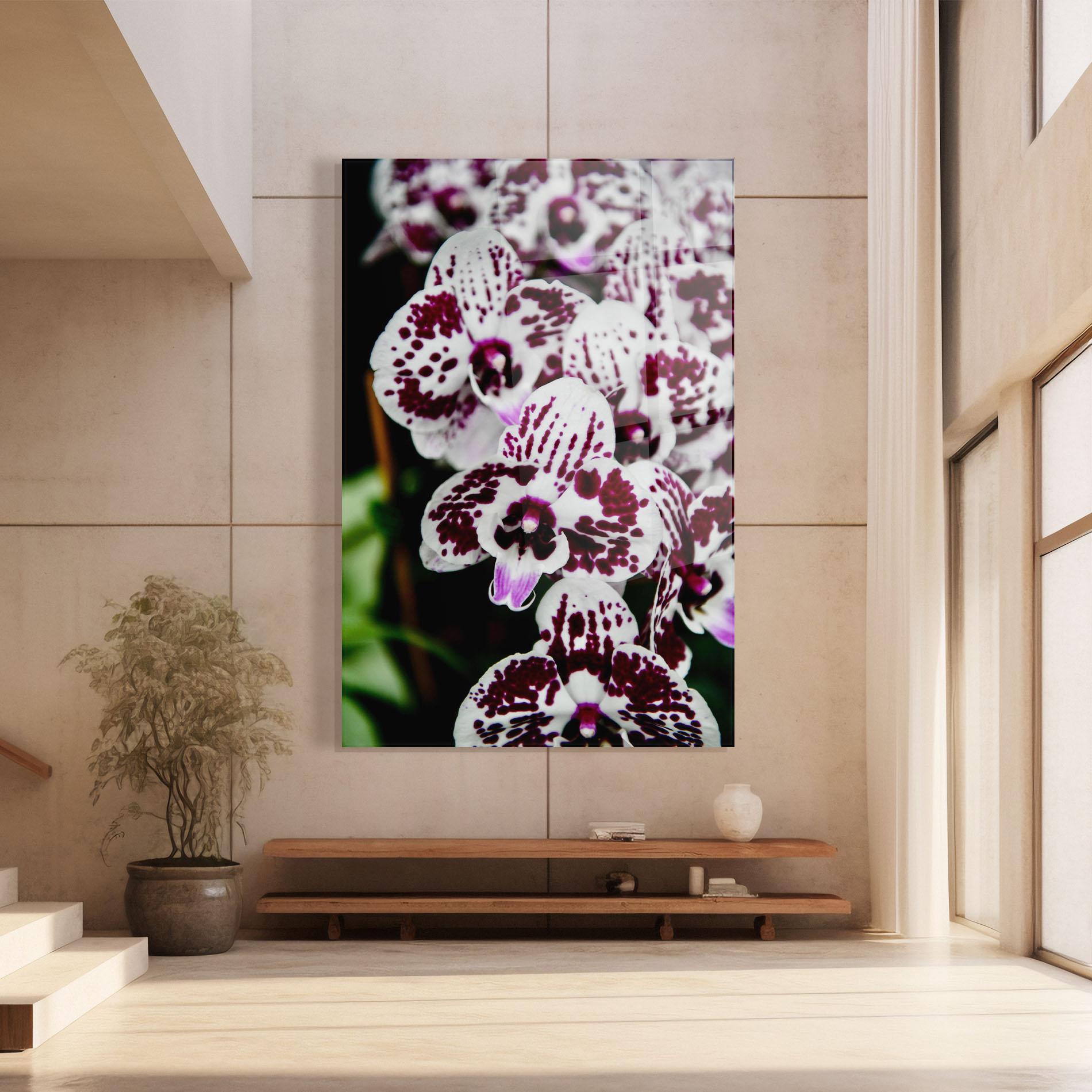 Glasbild Dark Purple Orchids mockup 8