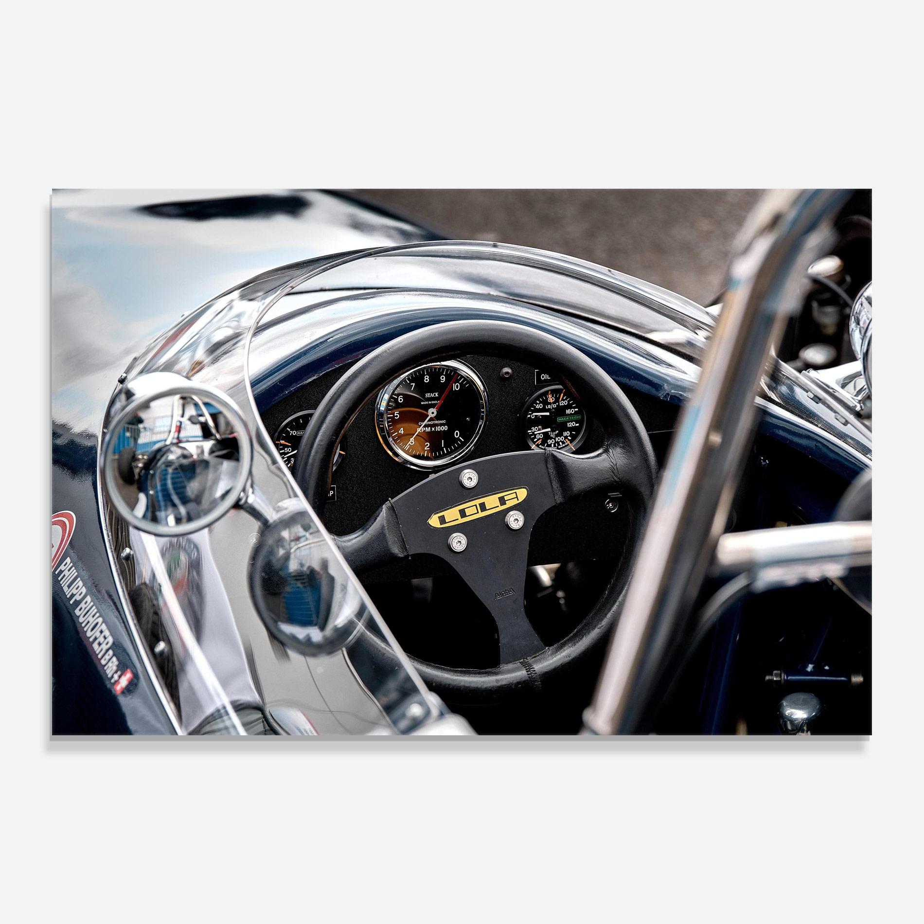 Glasbild Race Car Closeup mockup 0