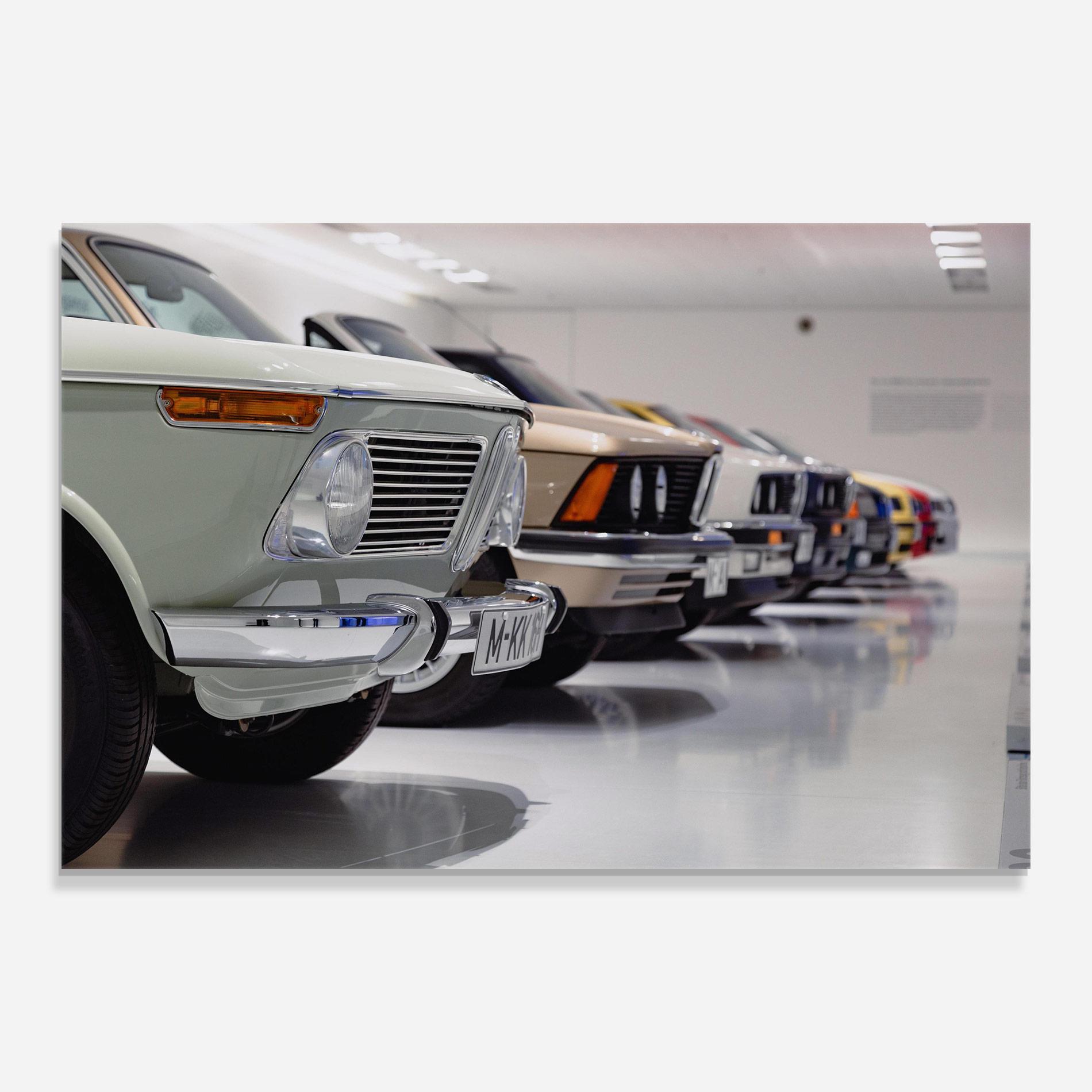 Glasbild Vintage Cream Cars mockup 0