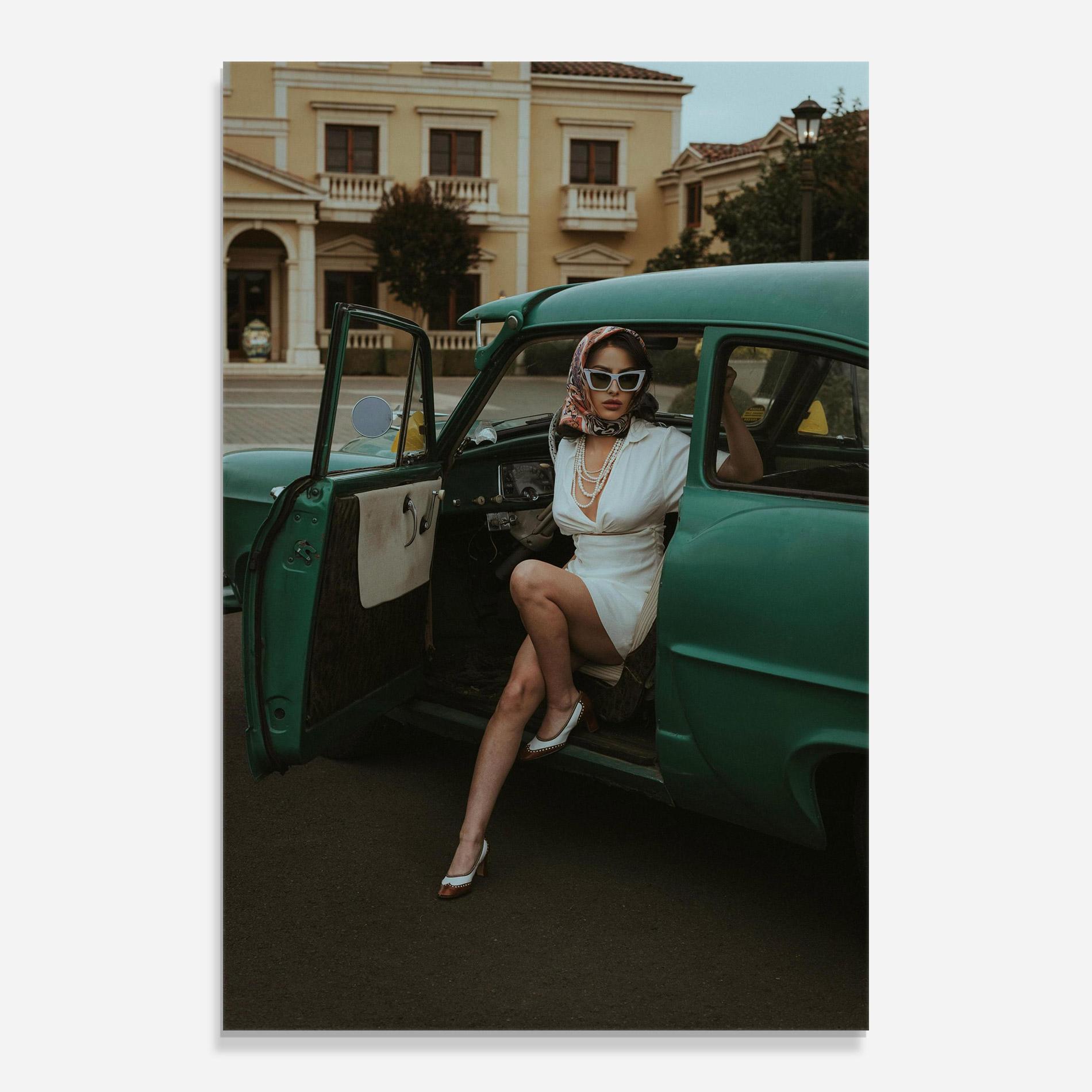 Glasbild Lady Vintage Cat mockup 0