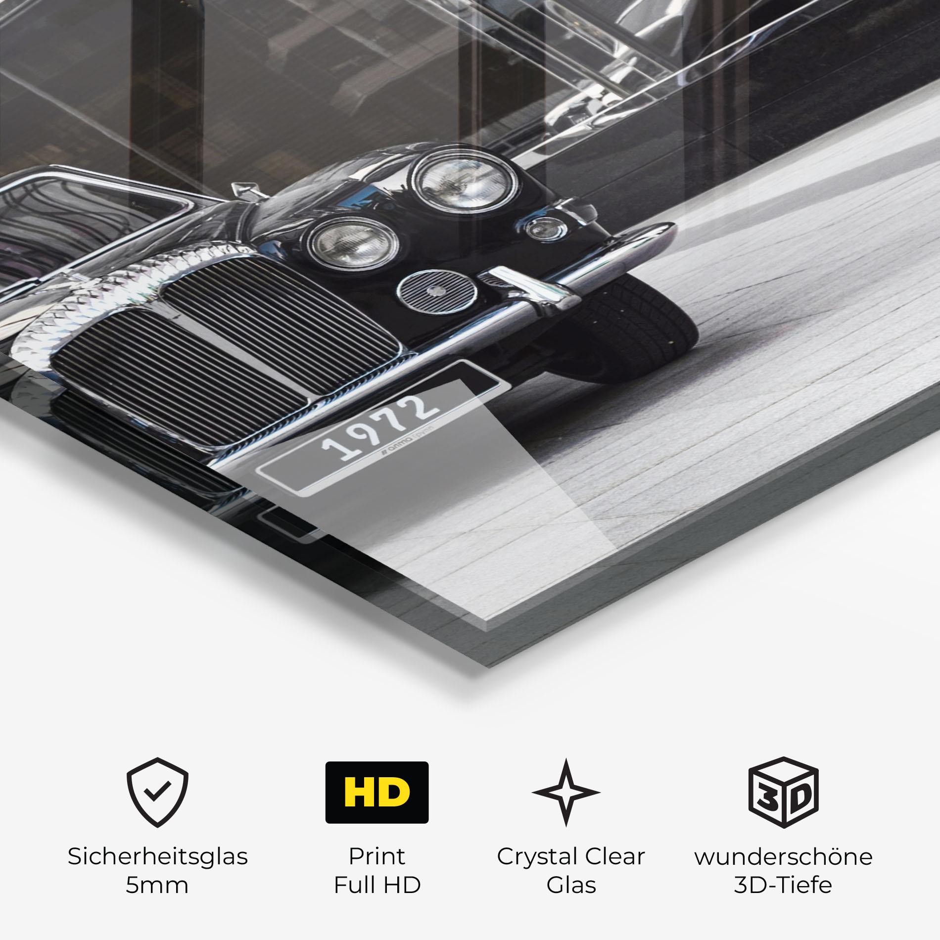 Glasbild Vintage Black Car mockup 3
