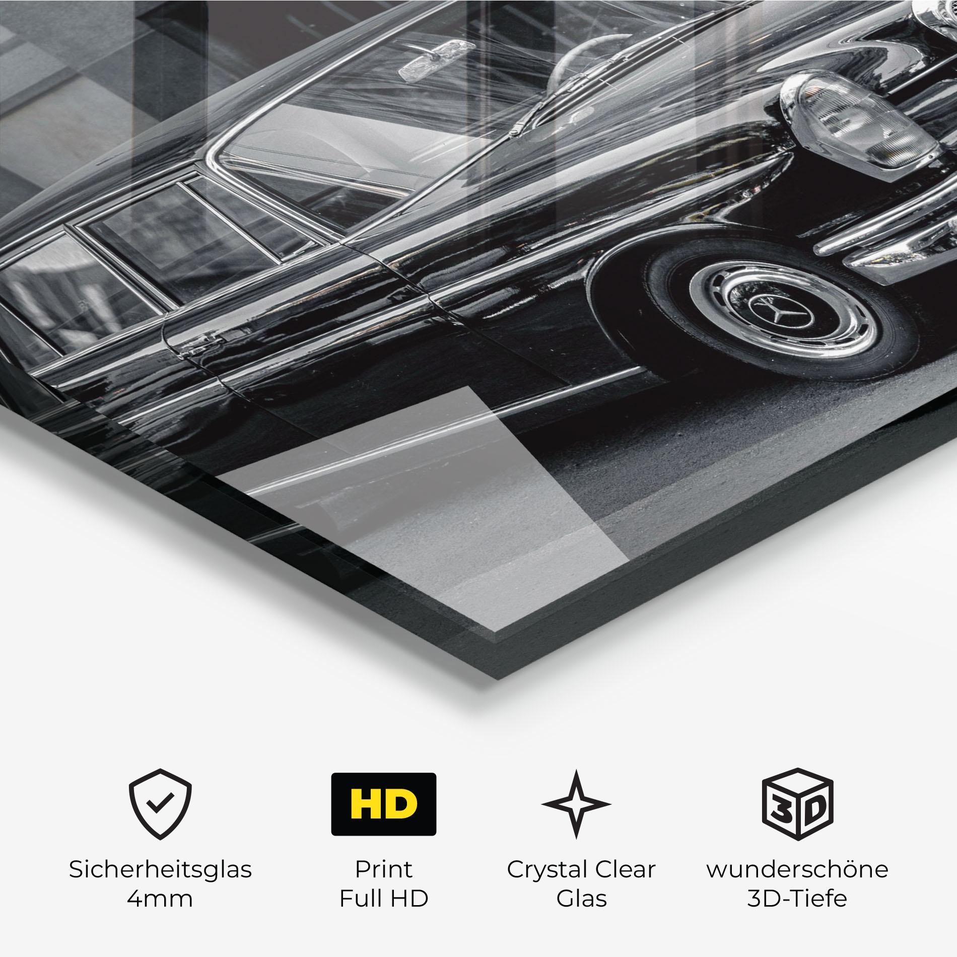 Glasbild Pretty Classic Car mockup 3