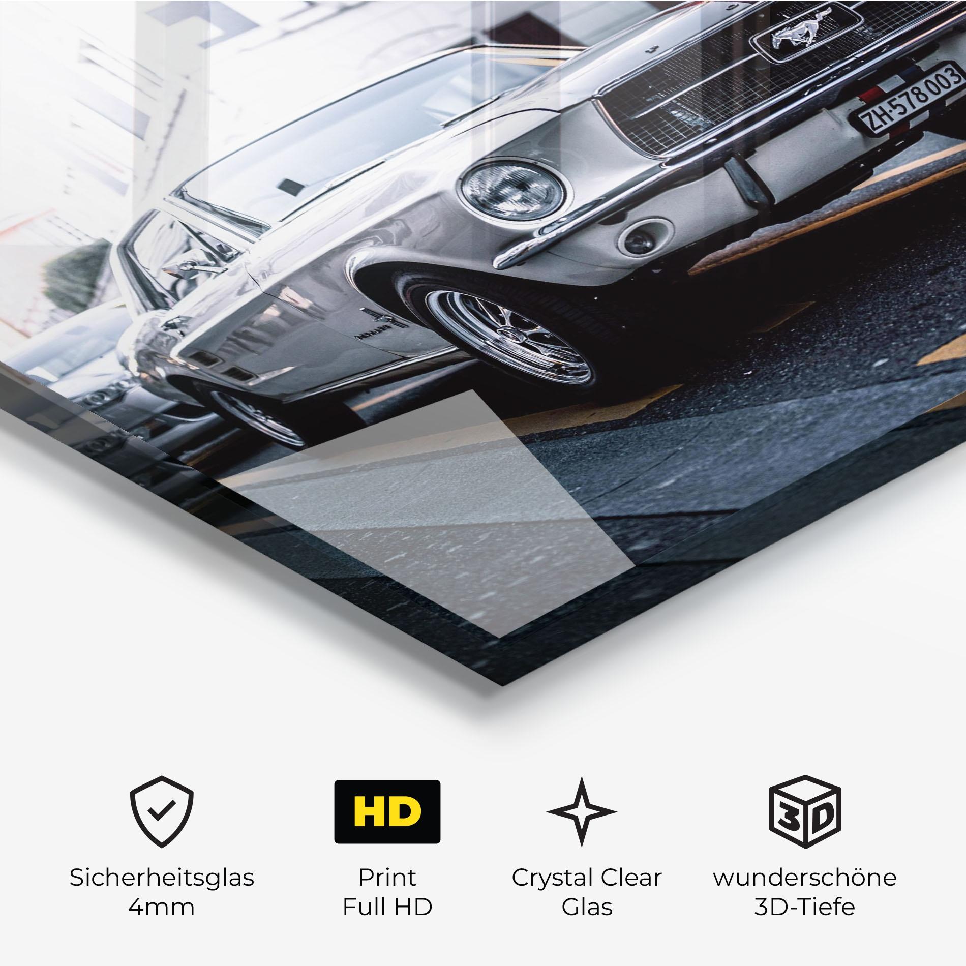 Glasbild Vintage White Car mockup 3