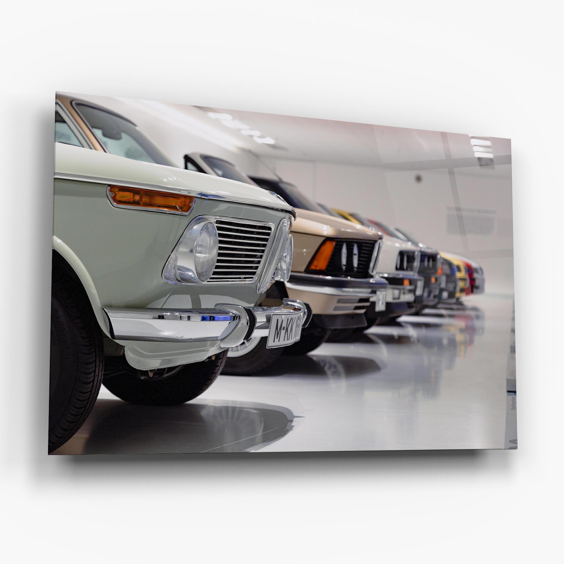 Glasbild Vintage Cream Cars mockup 6