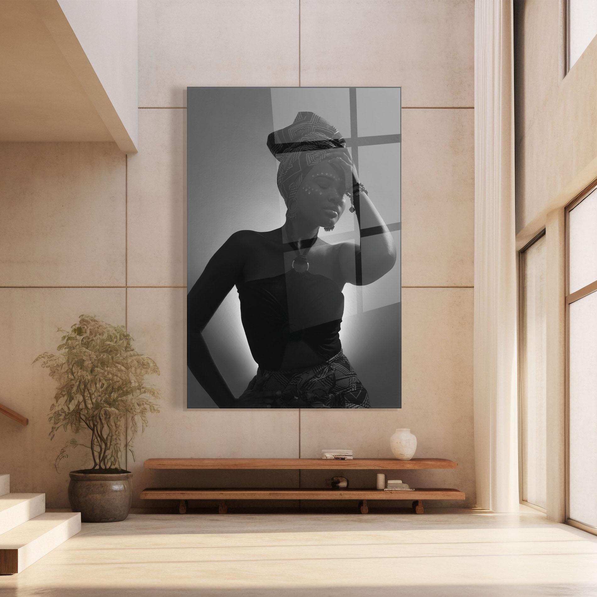 Glasbild African Woman Shadow mockup 8