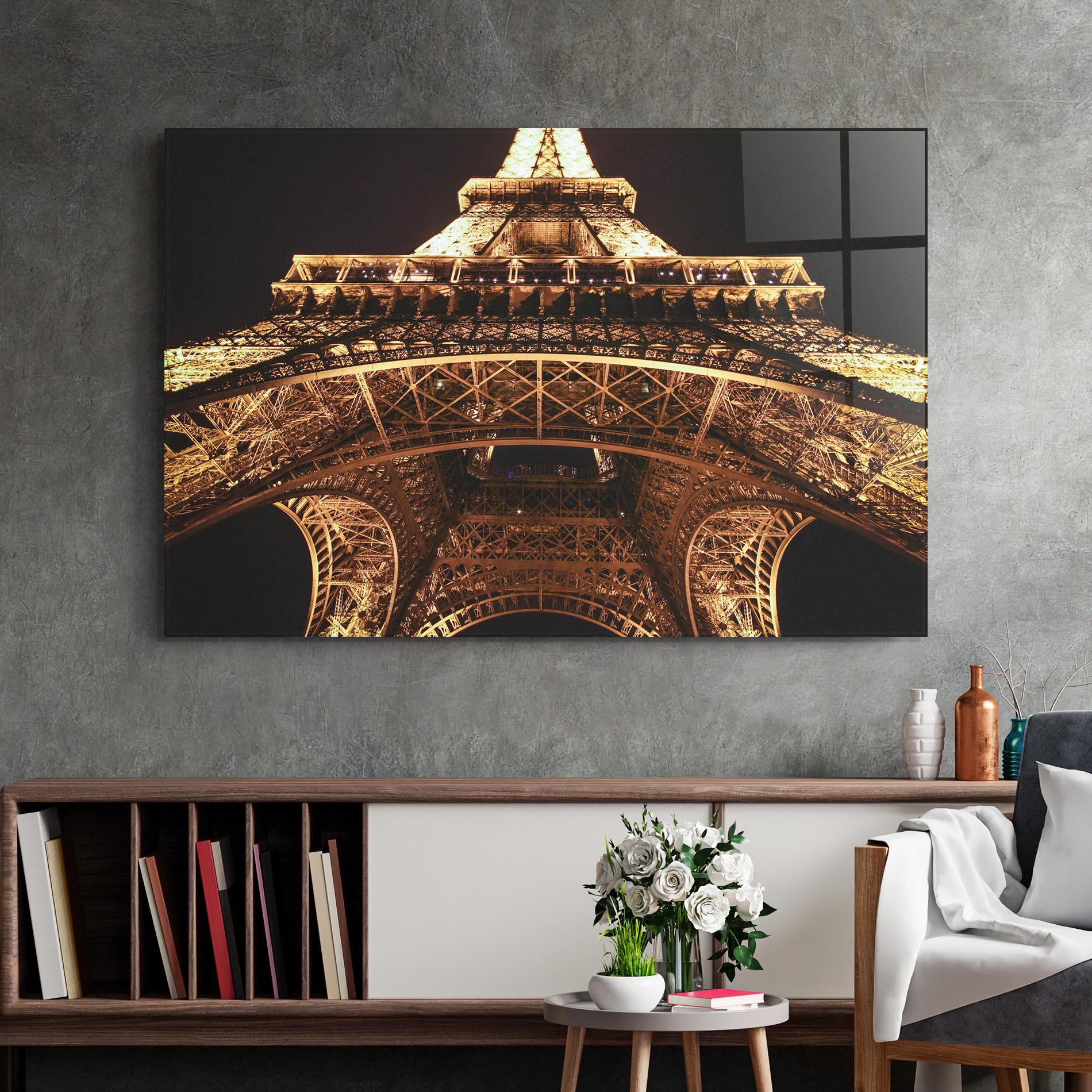 Glasbild Eiffel Tower At Night mockup 2