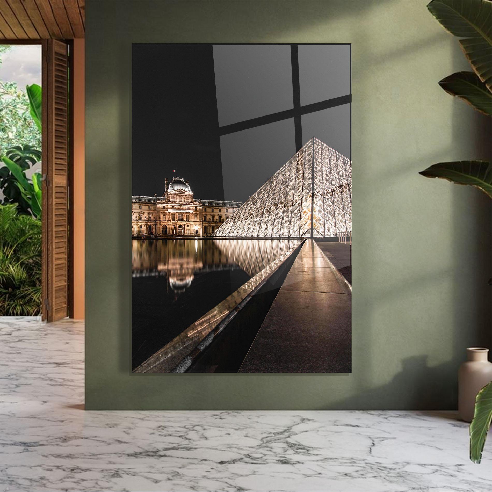 Glasbild Louvre Night mockup 7