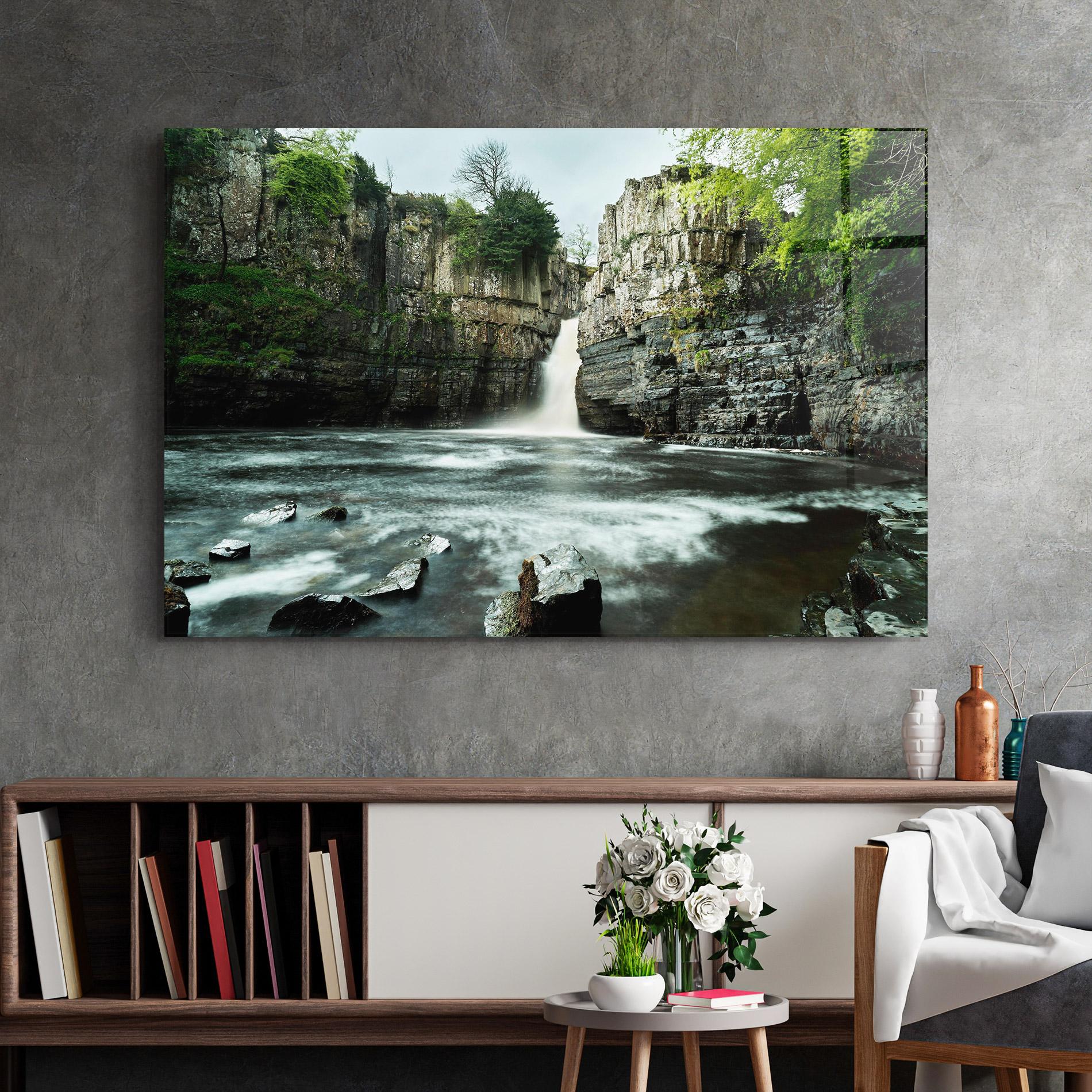 Glasbild Beautiful Water Falling mockup 2