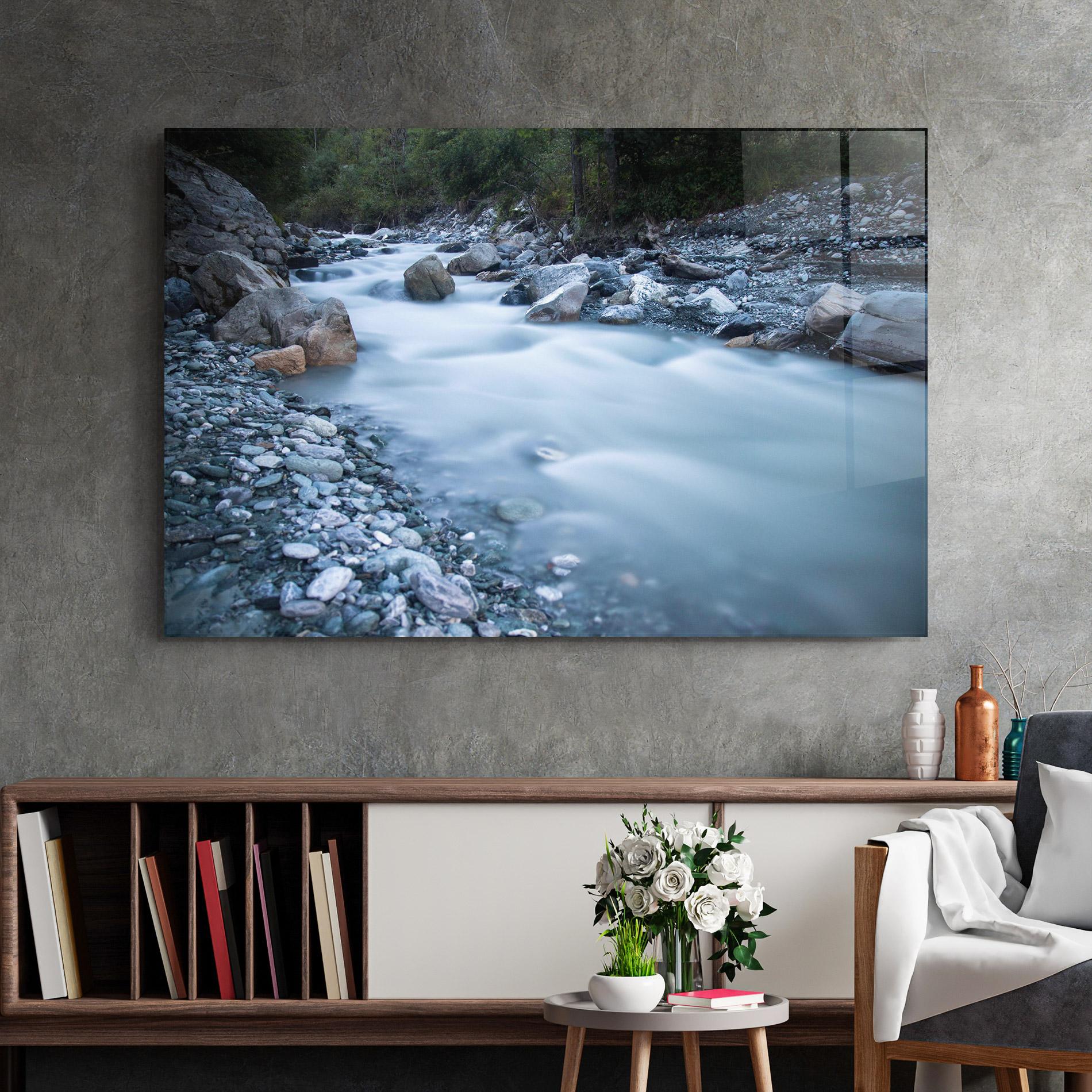 Glasbild Grey Water Falling mockup 2