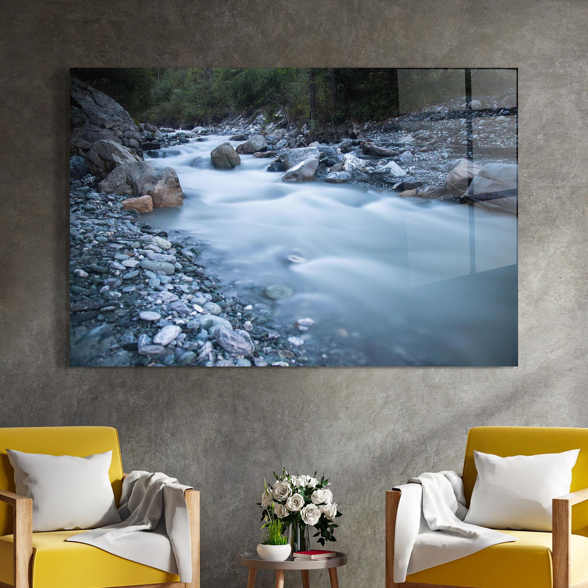 Glasbild Grey Water Falling mockup 4