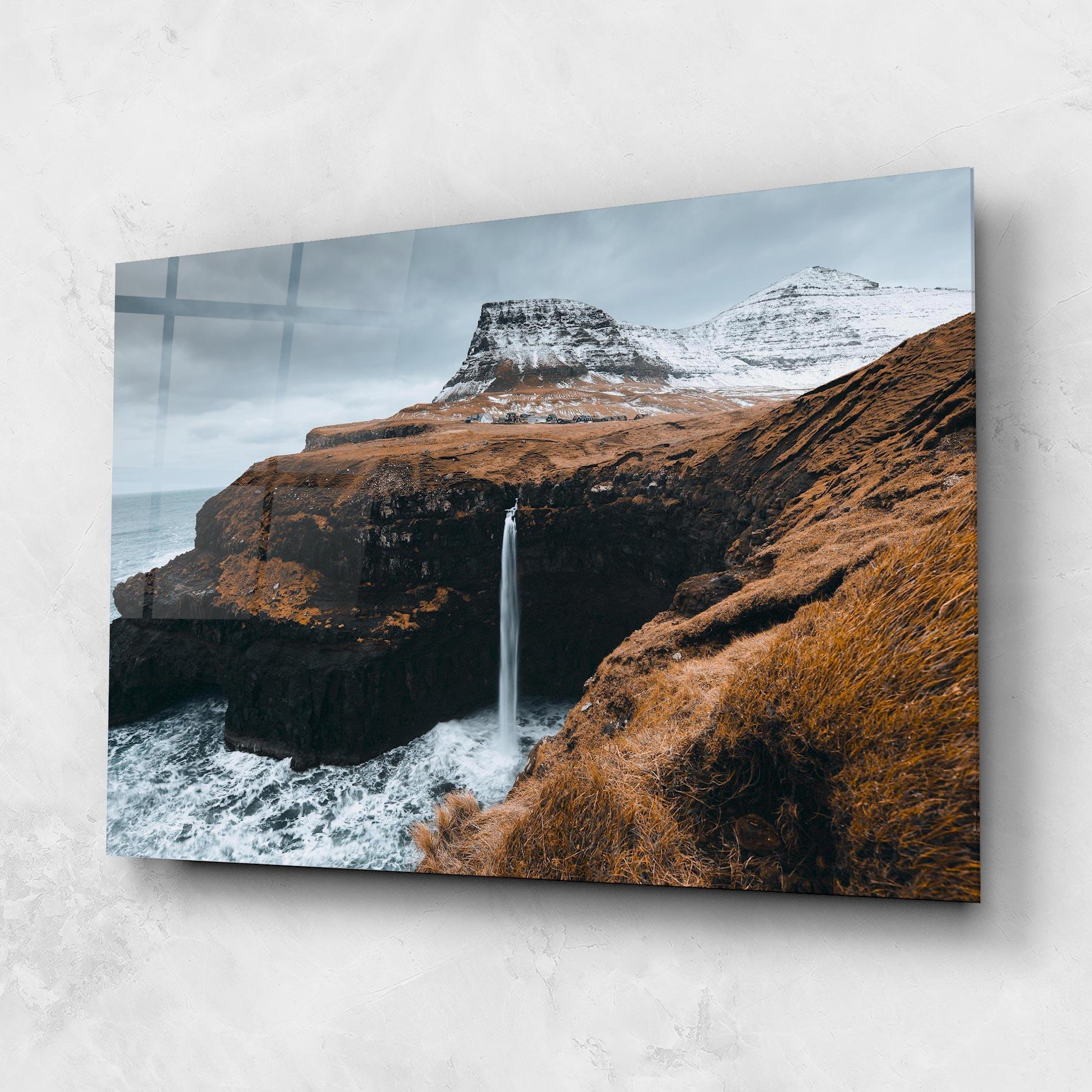 Glasbild Black Houses Waterfall mockup 1