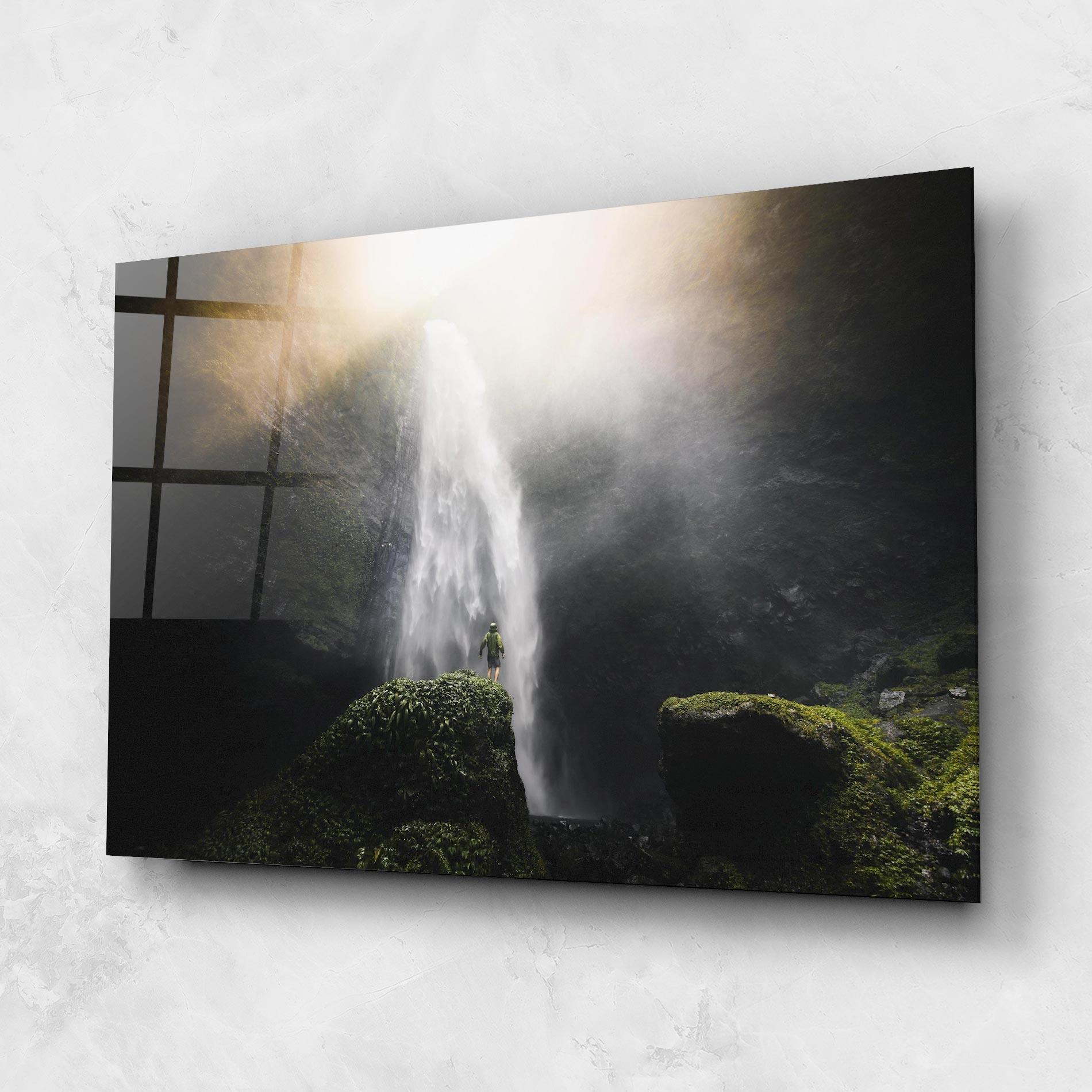 Glasbild Green Man Waterfall mockup 1