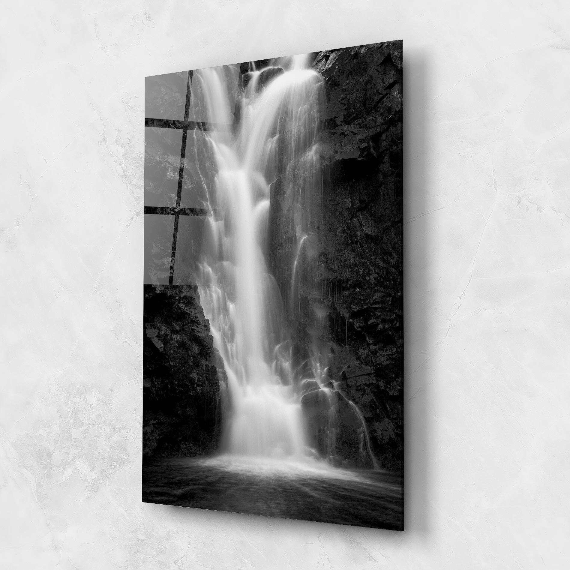 Glasbild Black Rock Waterfall View mockup 1
