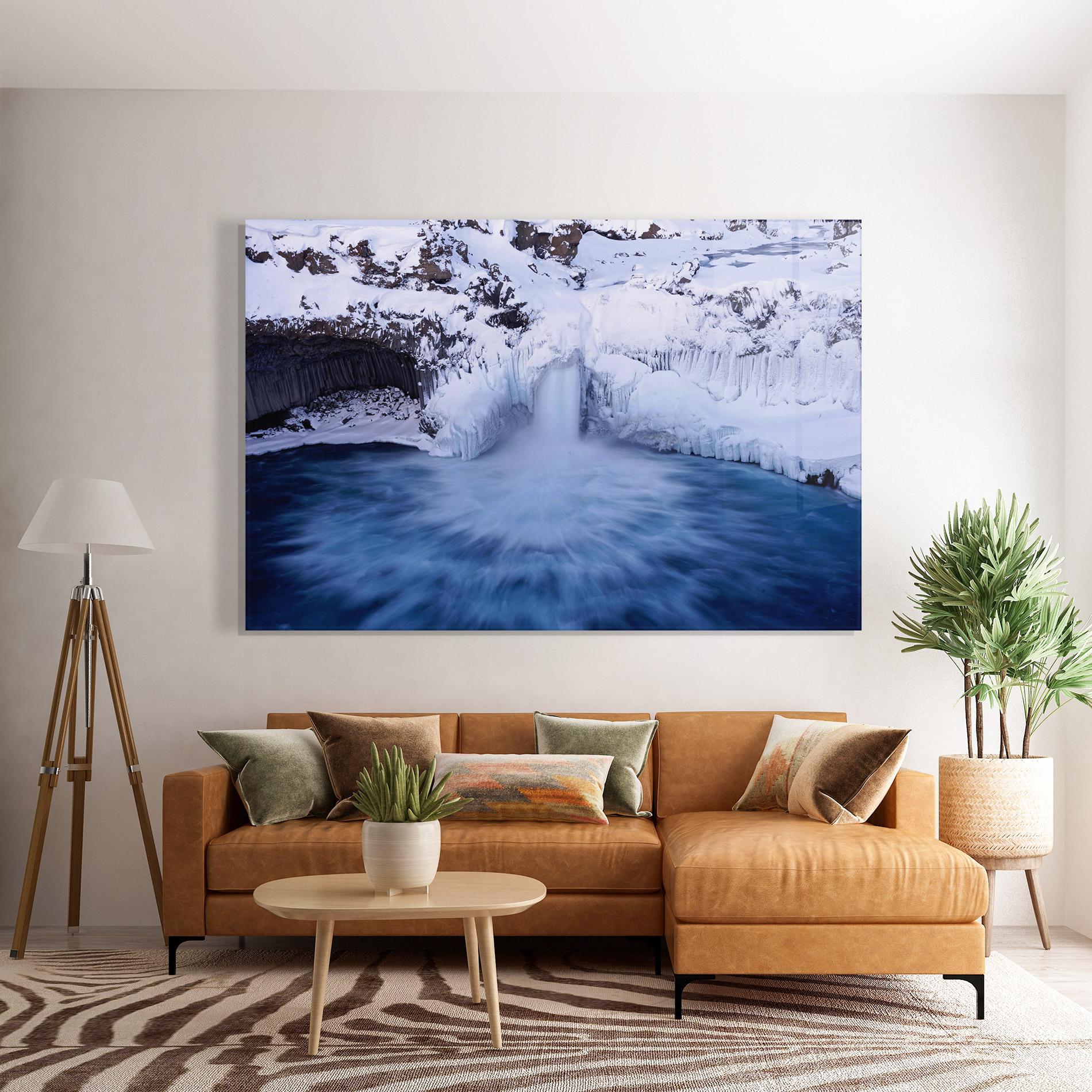 Glasbild Snow Waterfall mockup 7