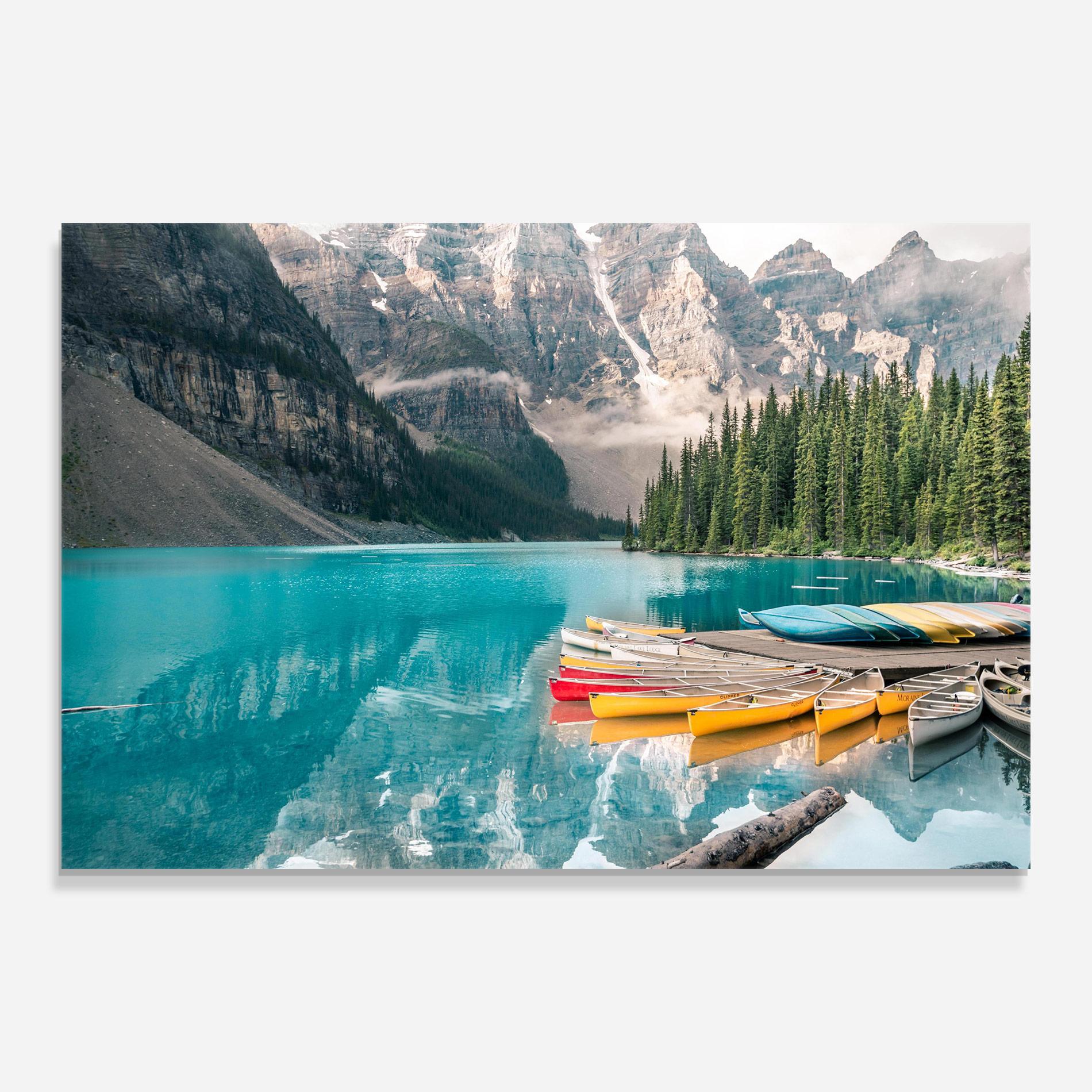 Glasbild Beautiful Moraine Lake mockup 0