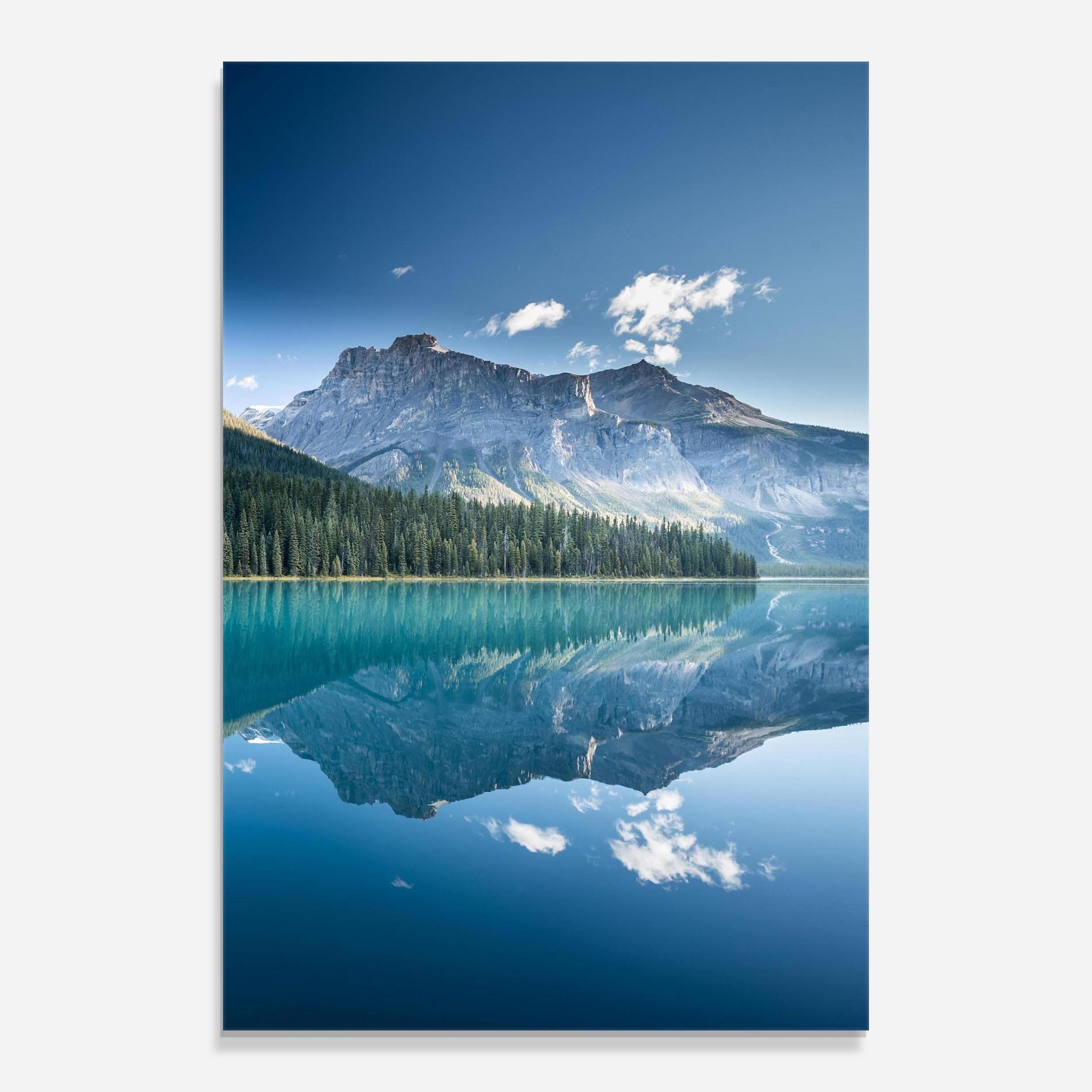 Glasbild Blue Mountain Lake mockup 0
