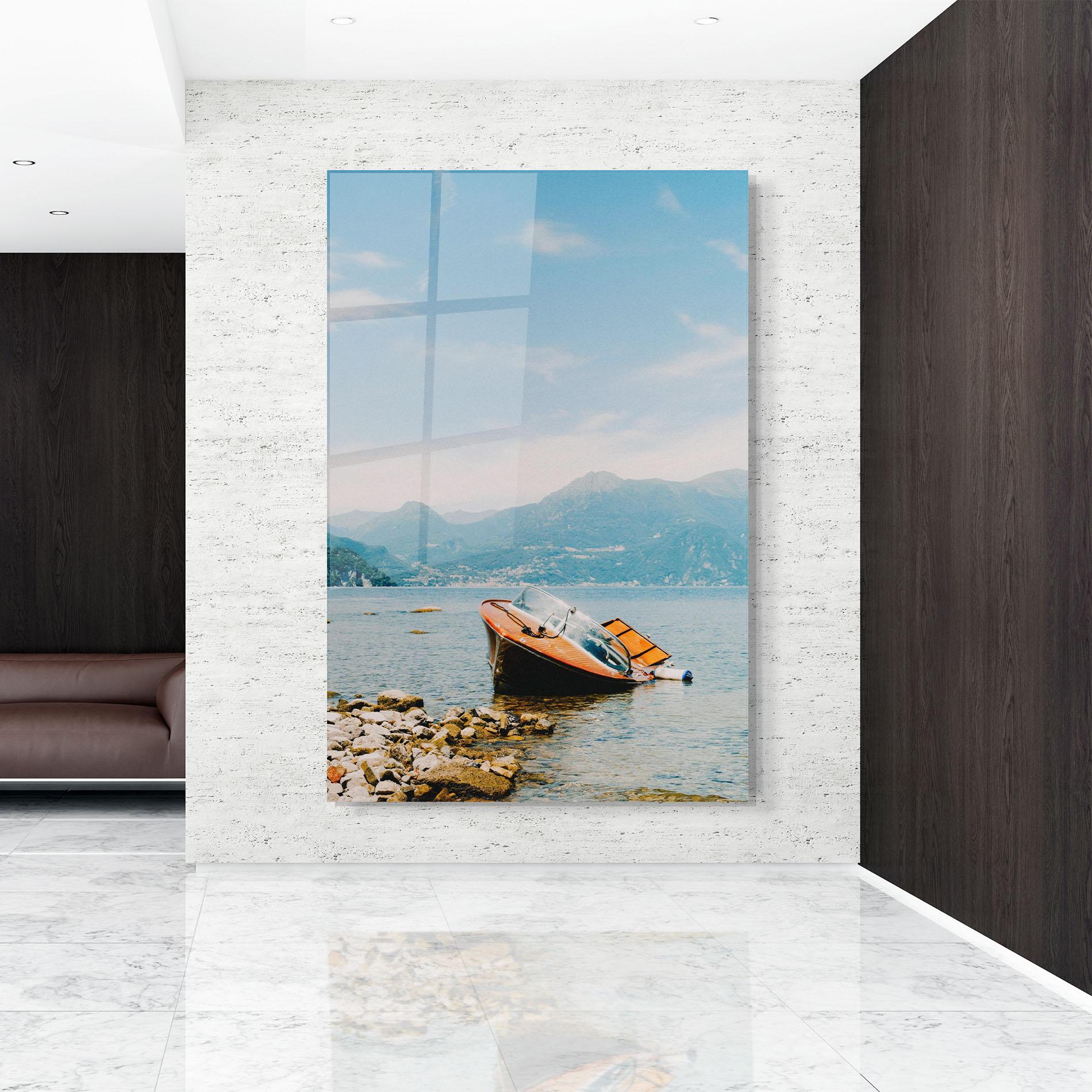 Glasbild Boat On The Lake mockup 9