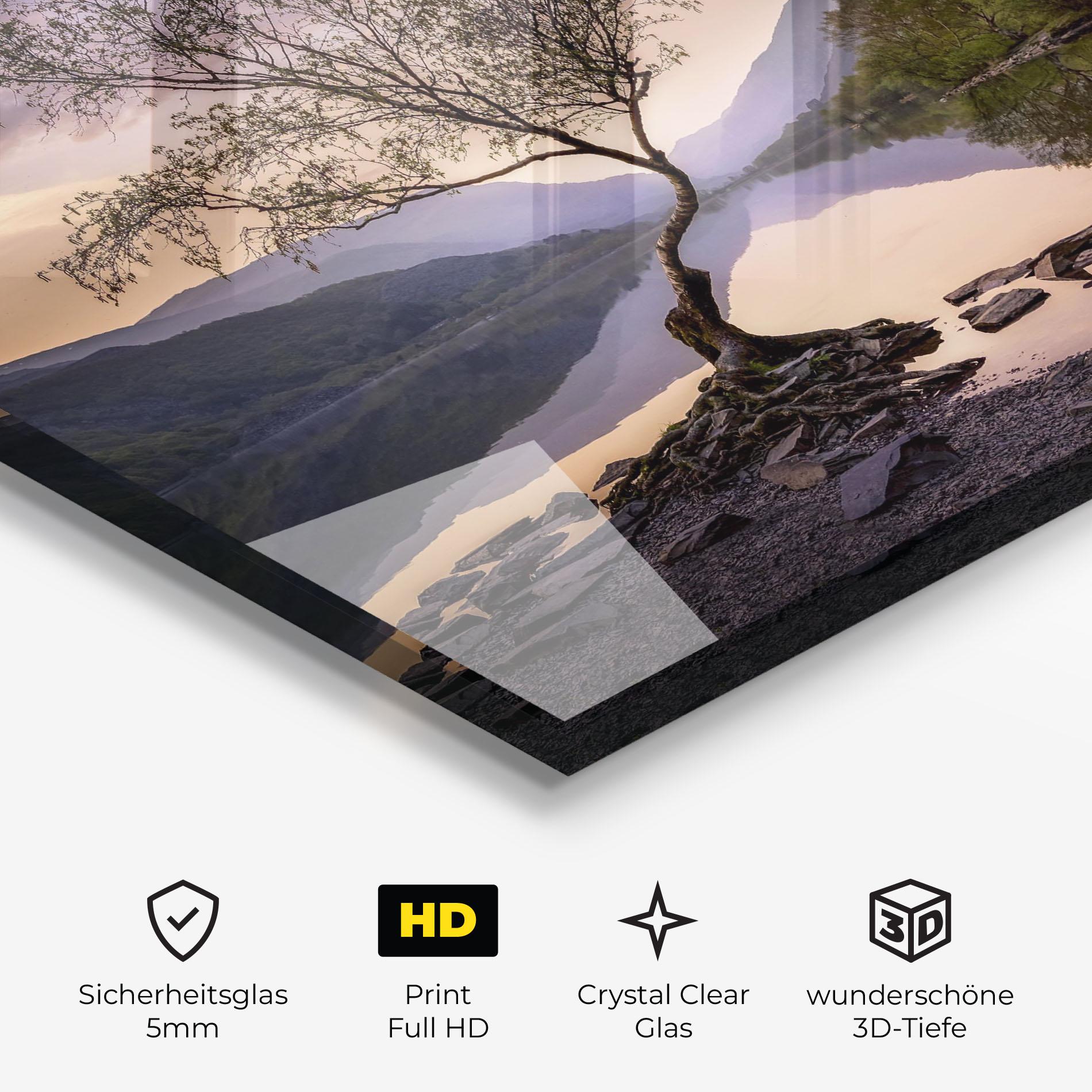 Glasbild Lone Tree mockup 3