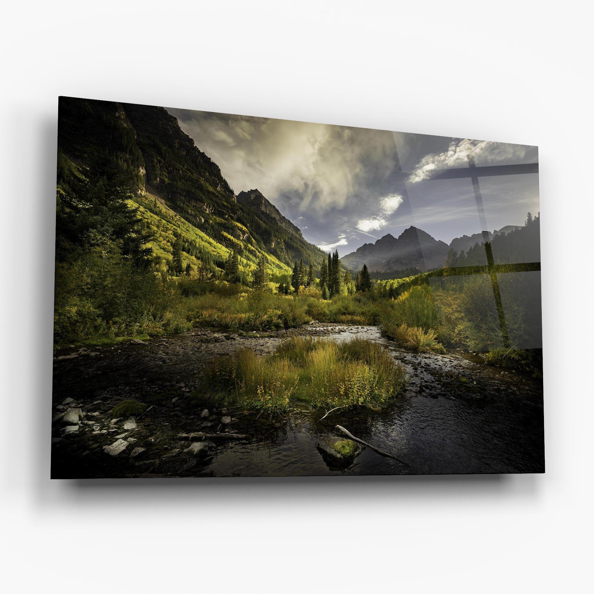 Glasbild Cloudy Lake mockup 6