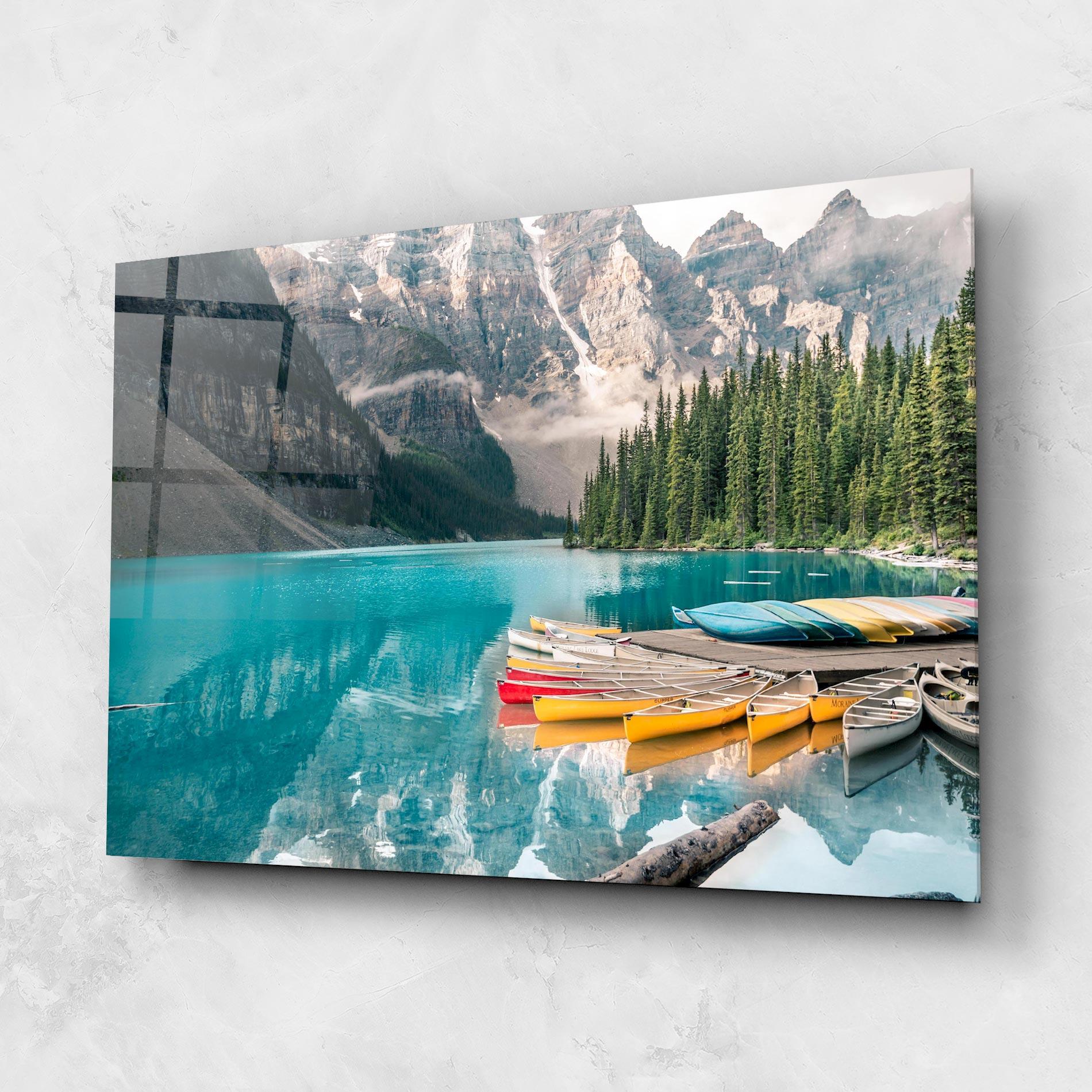 Glasbild Beautiful Moraine Lake mockup 1