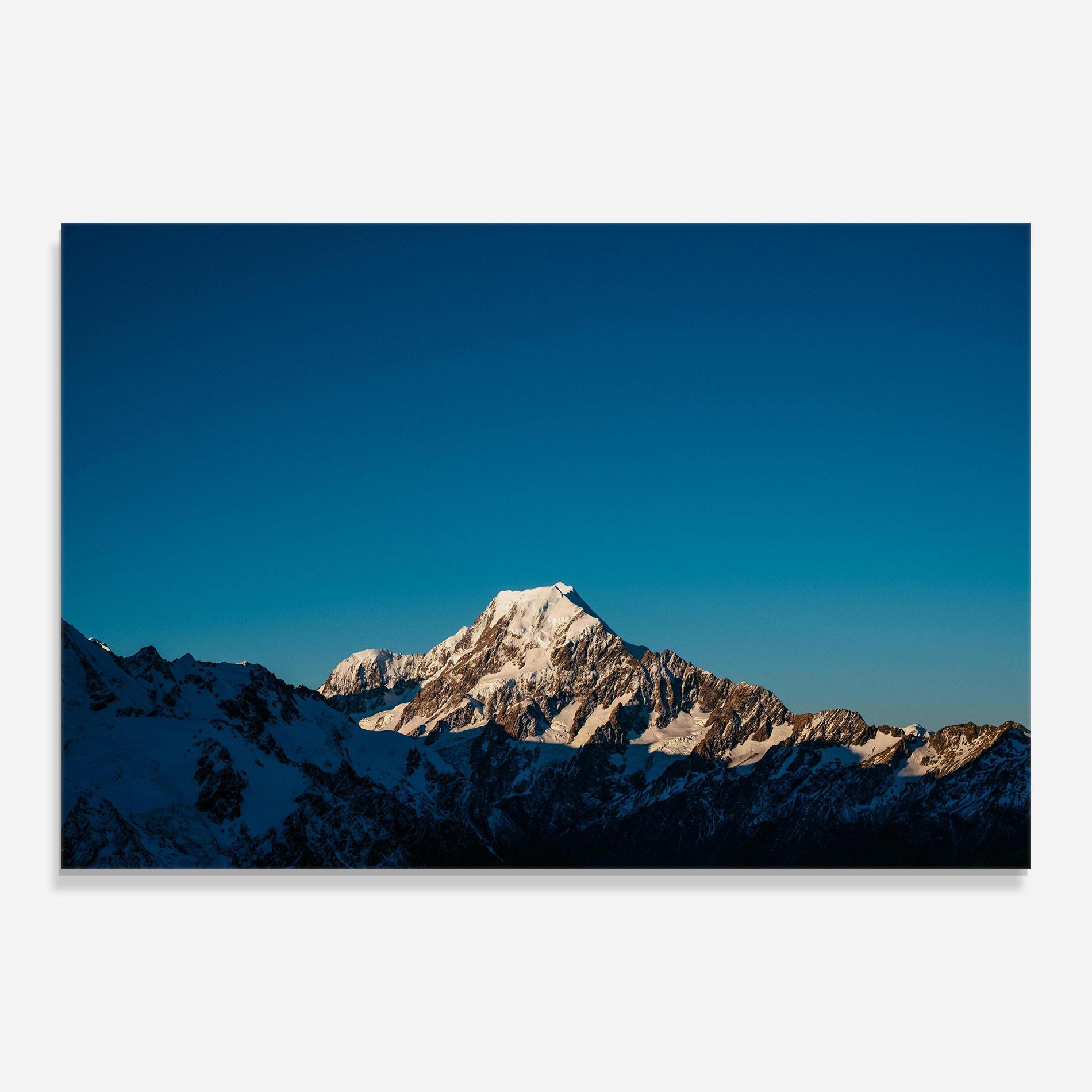 Glasbild Blue Snowy Mountain mockup 0
