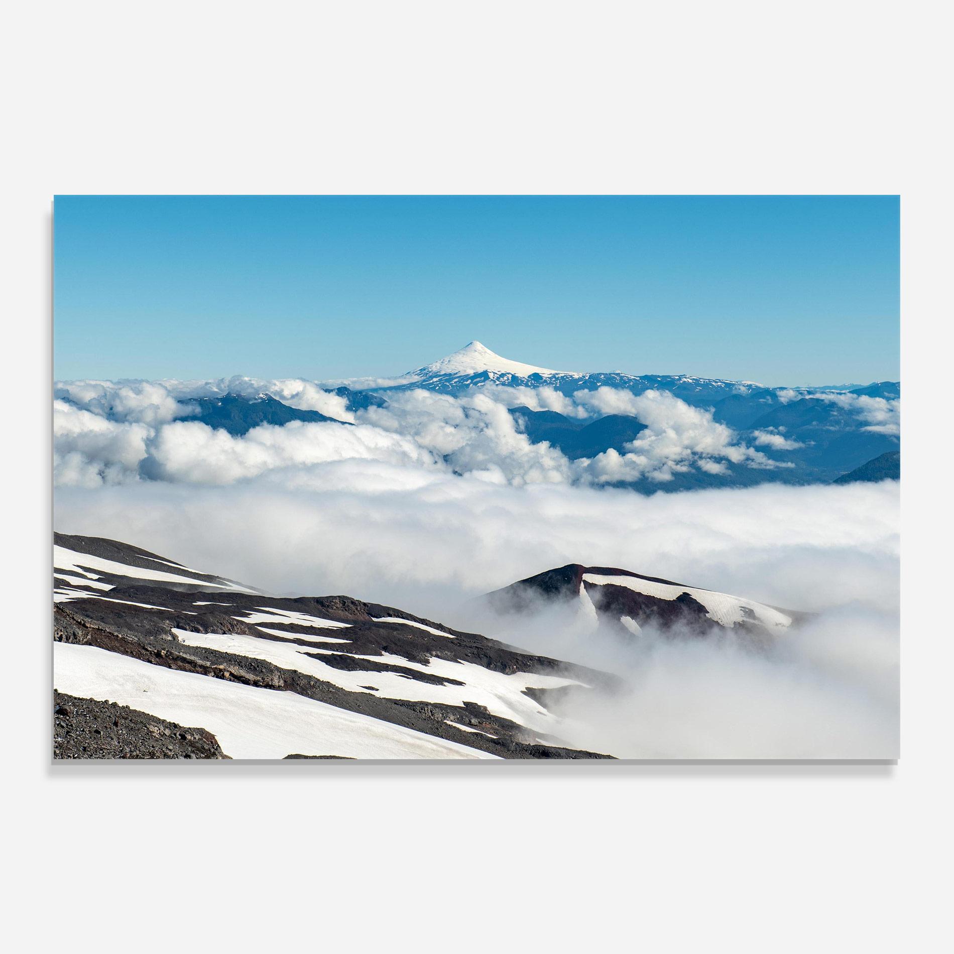 Glasbild Cloudy High View mockup 0