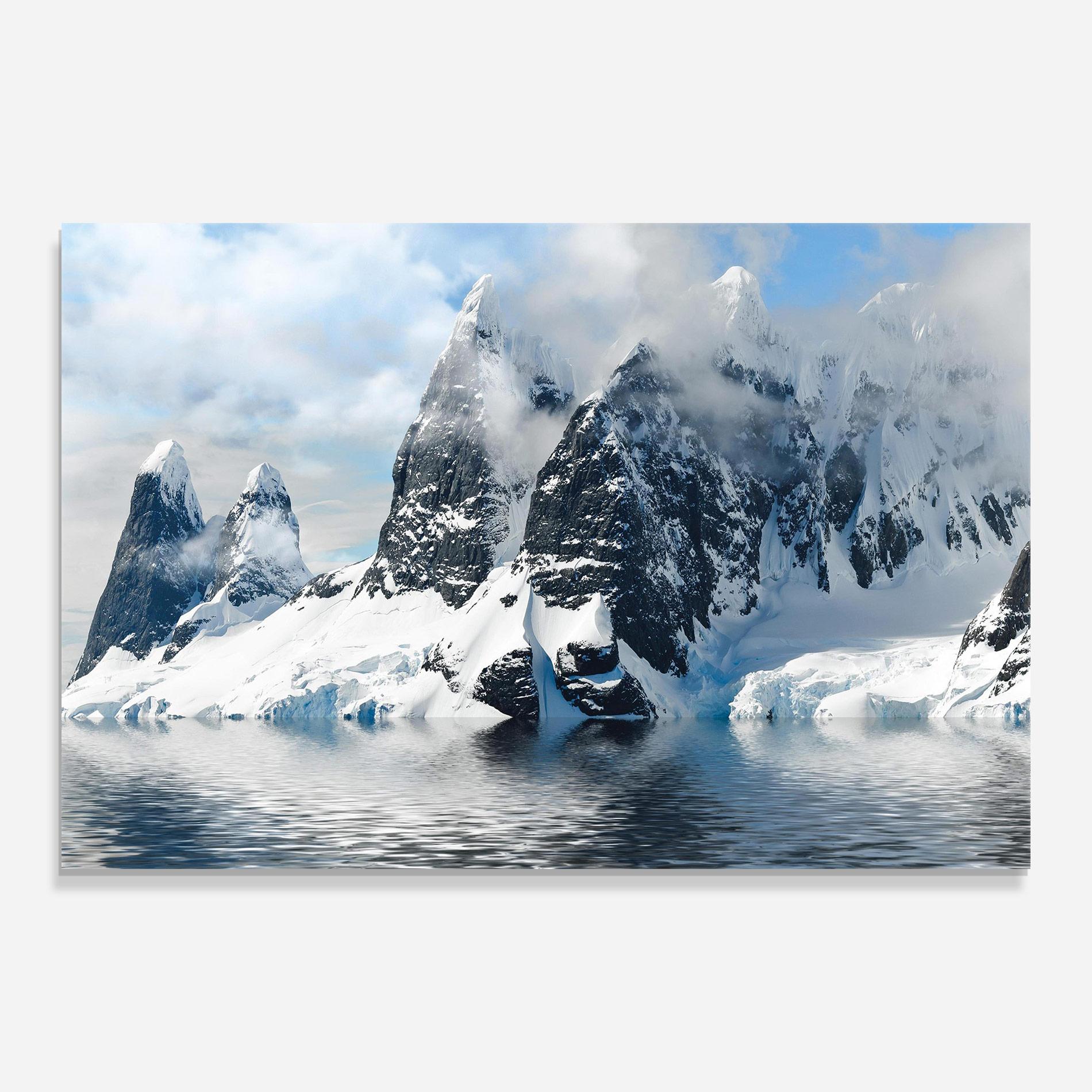 Glasbild Glacial Mountains mockup 0