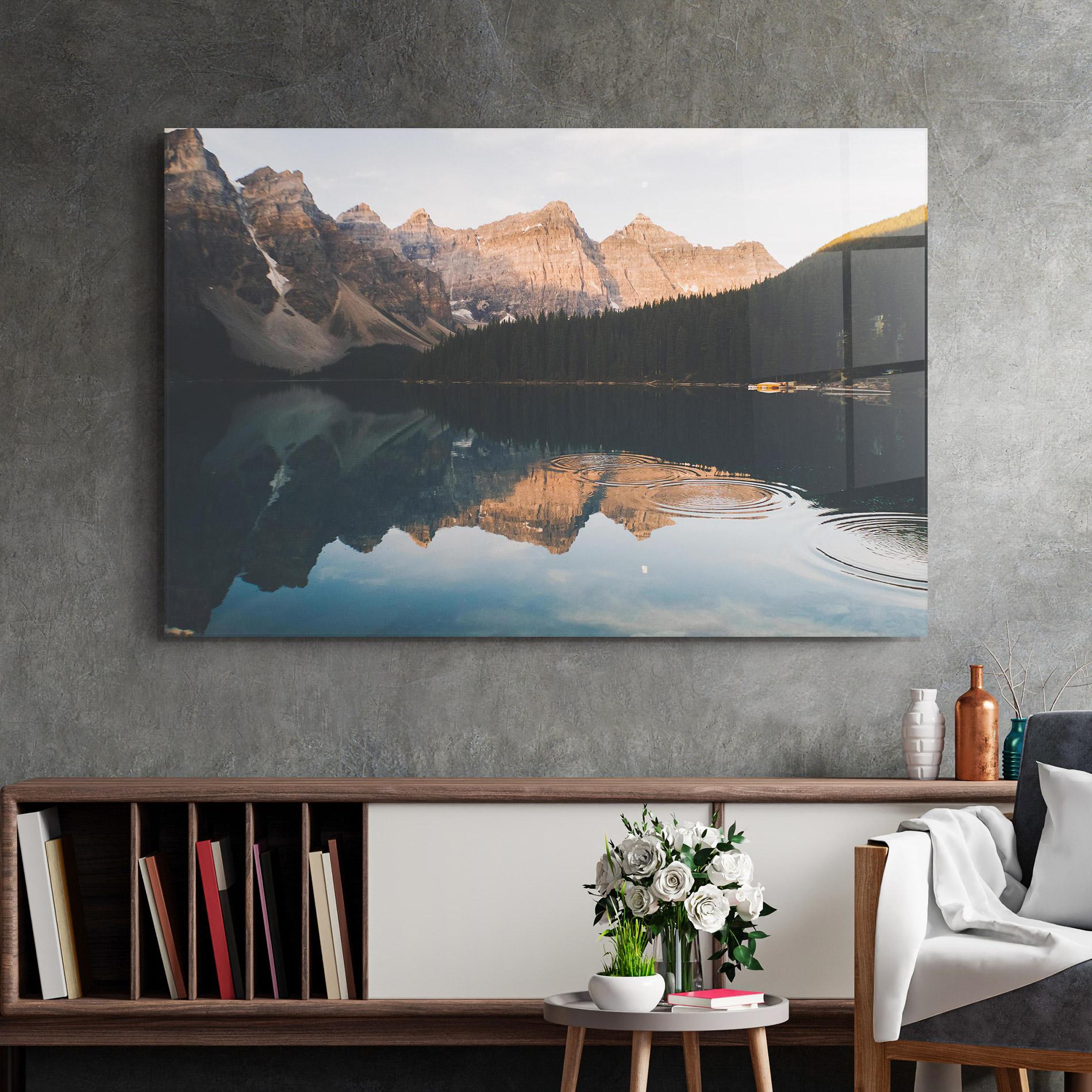 Glasbild Brown Mountain Lake mockup 2