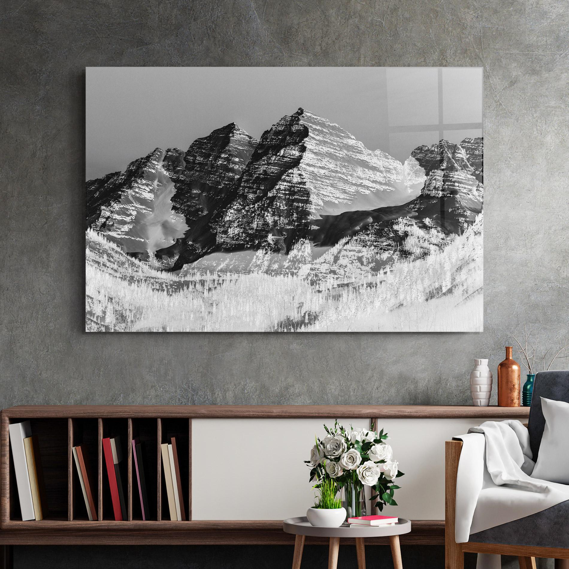 Glasbild Green Shades Mountain mockup 2