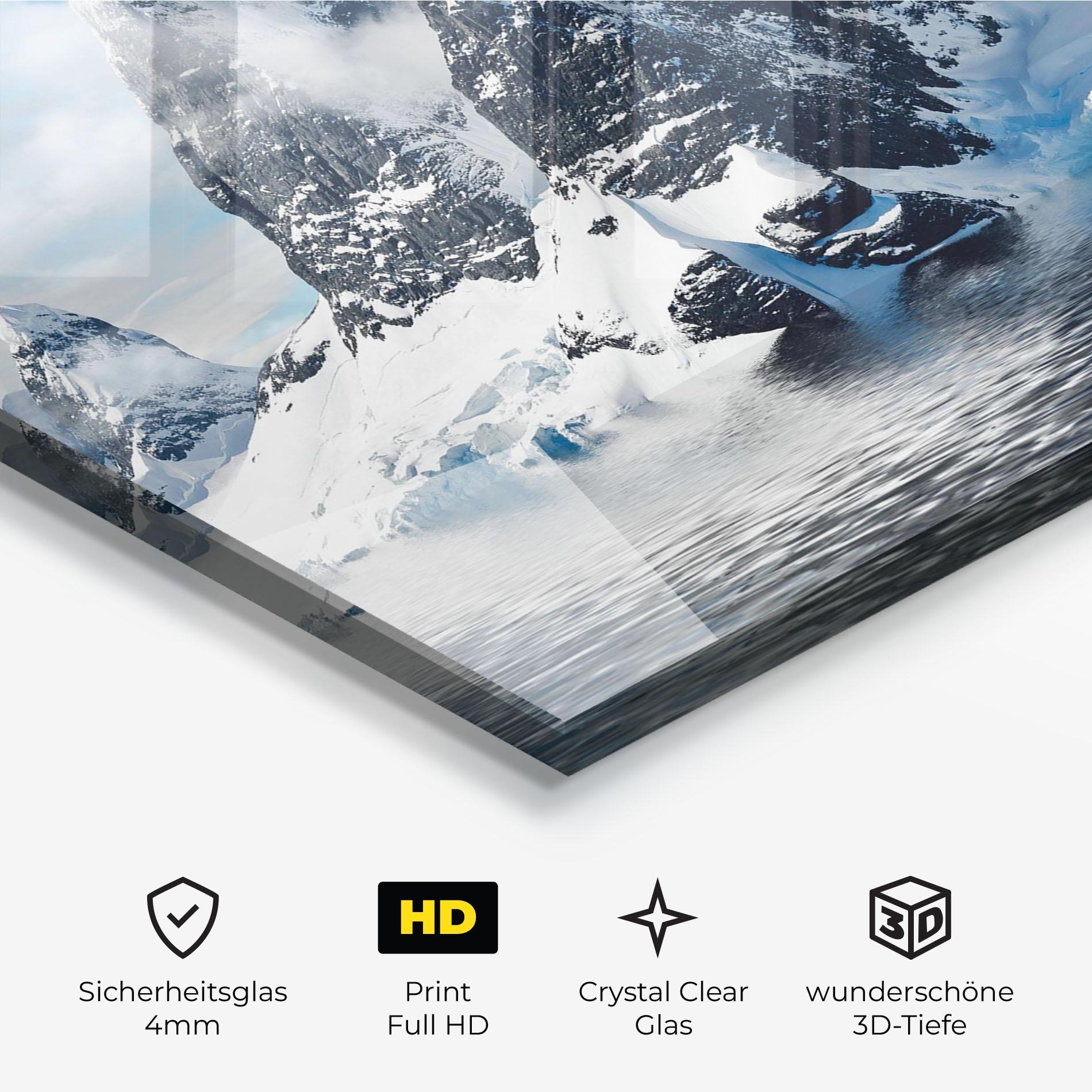 Glasbild Glacial Mountains mockup 3
