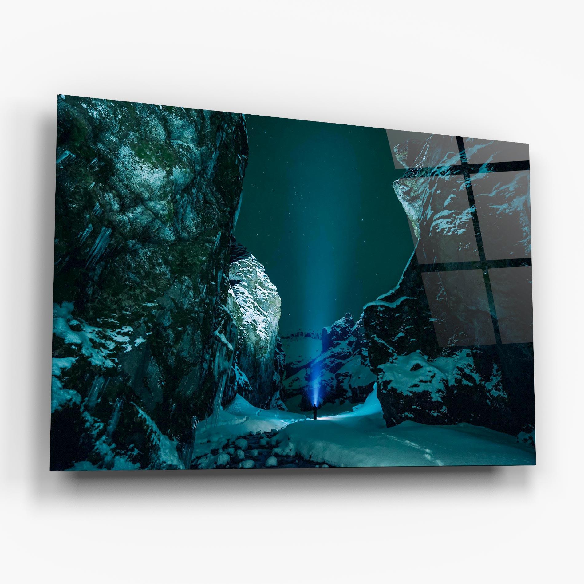 Glasbild Green Light Mountain mockup 6