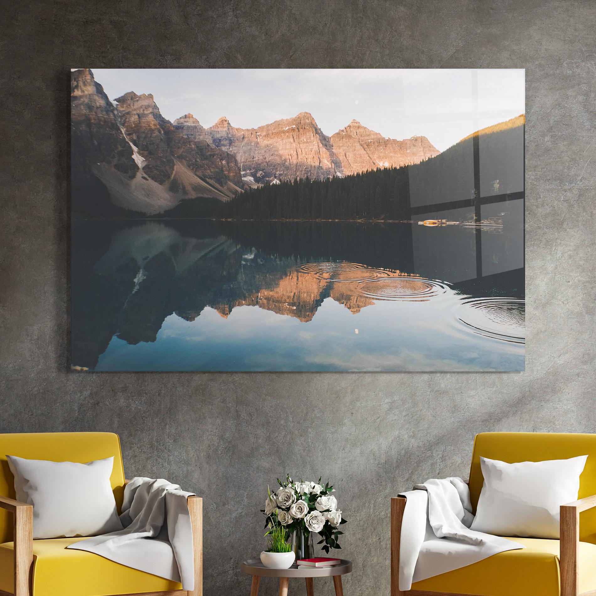 Glasbild Brown Mountain Lake mockup 4