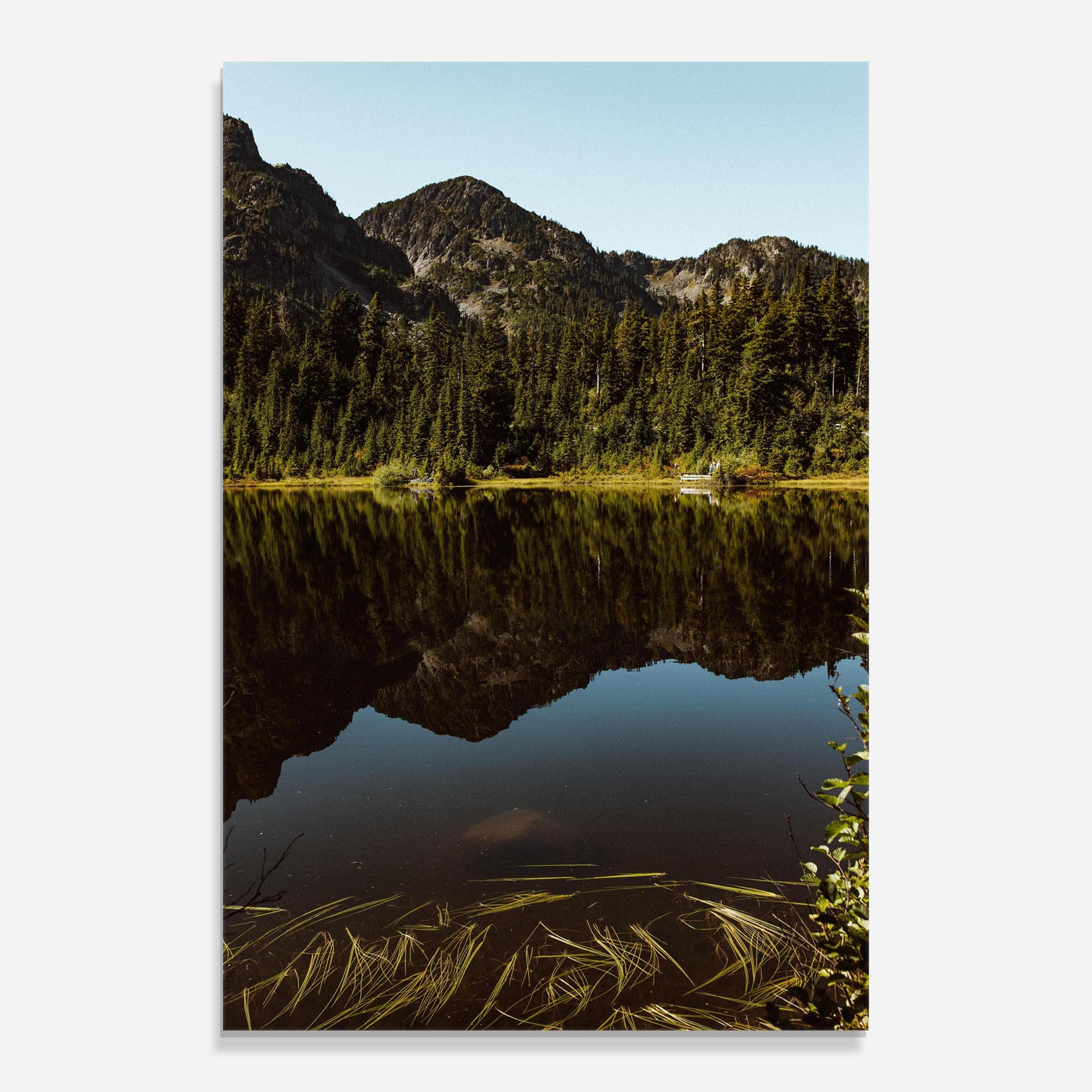 Glasbild Big Lake Mountain mockup 0