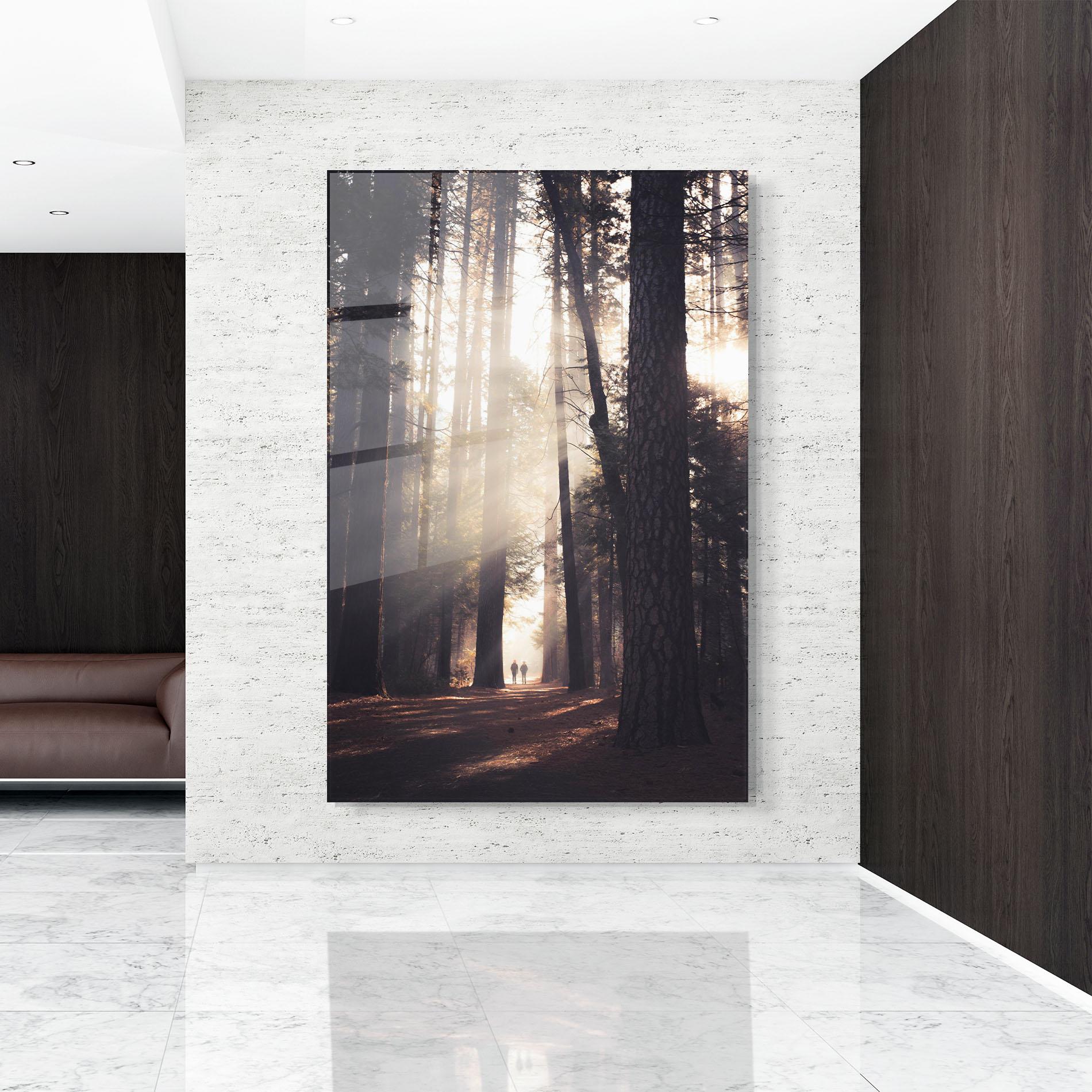 Glasbild Foggy Couple Forest mockup 9