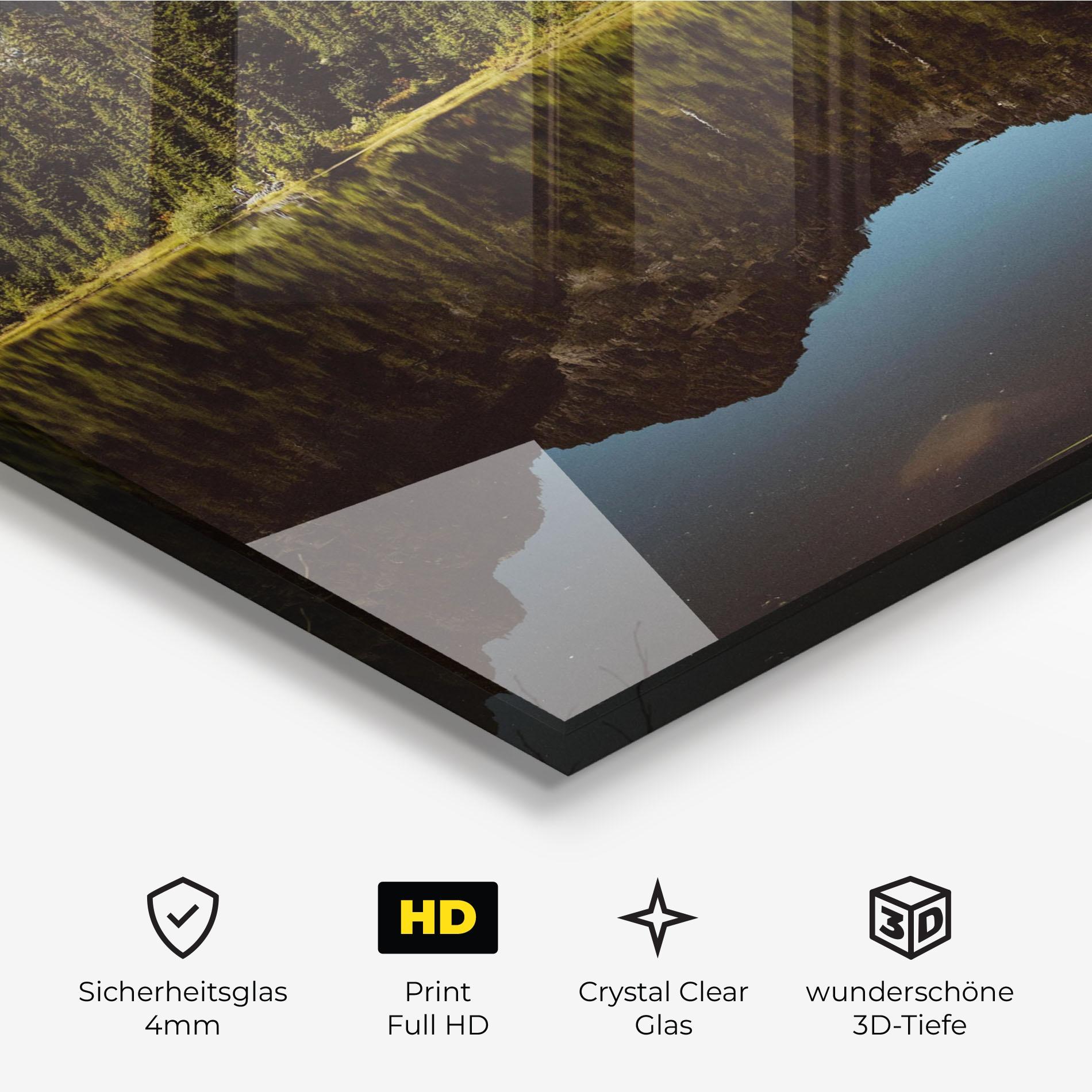 Glasbild Big Lake Mountain mockup 3