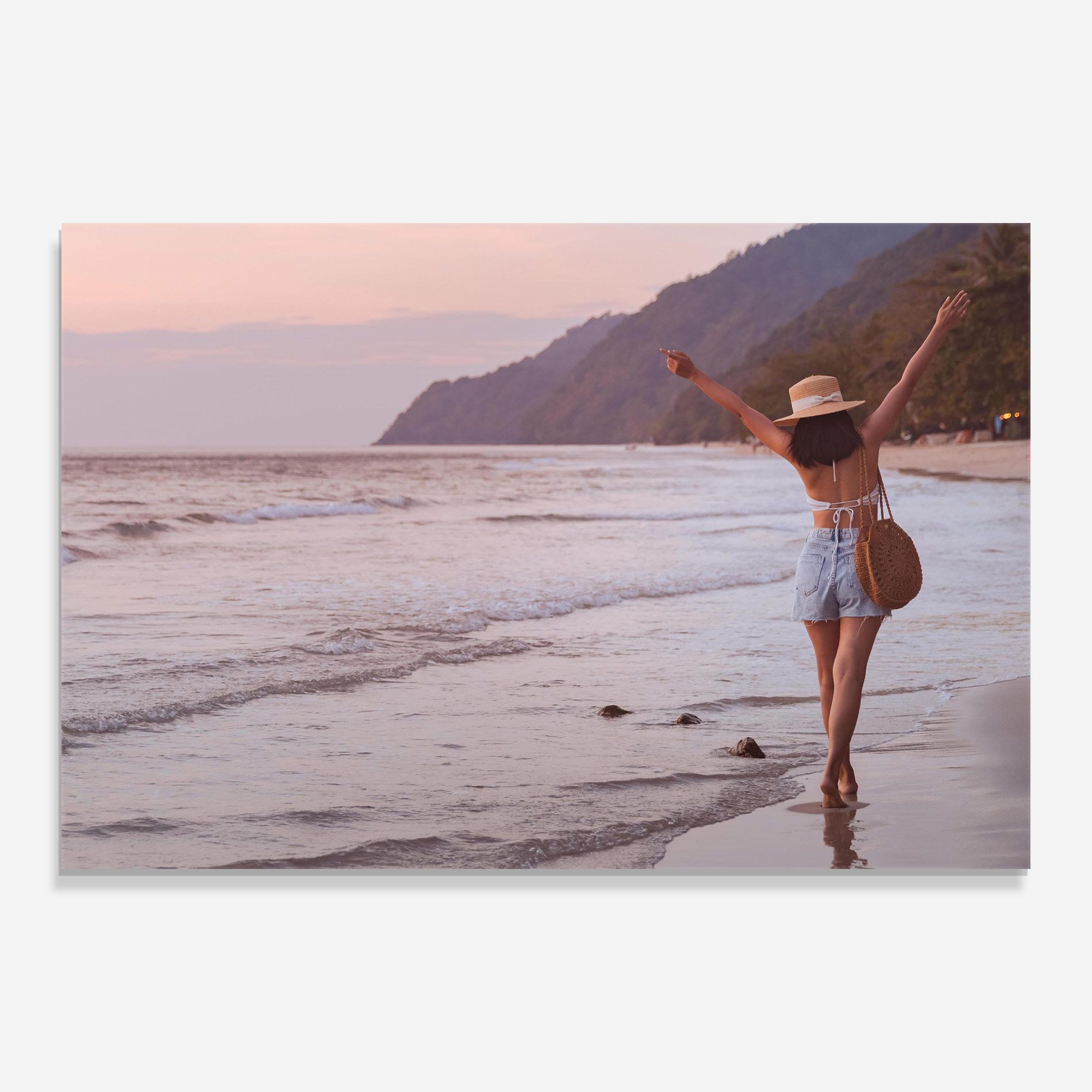 Beach Traveler mockup 0