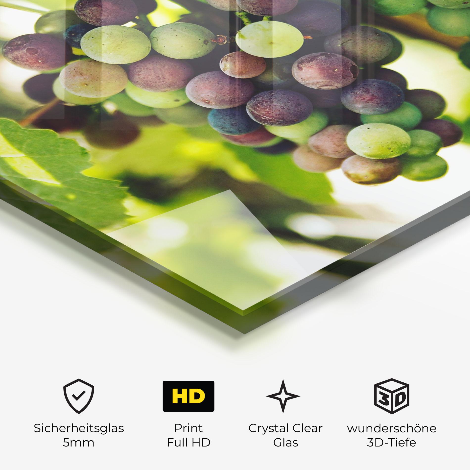 Glasbild Green Grapes mockup 3