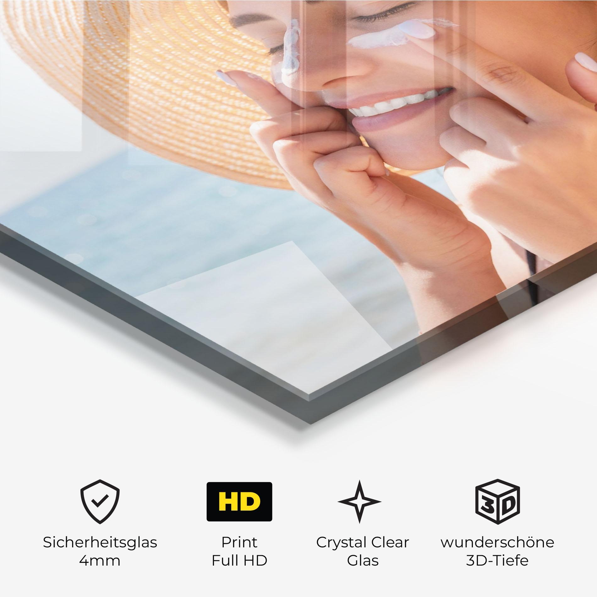 Glasbild Smiling Woman mockup 3