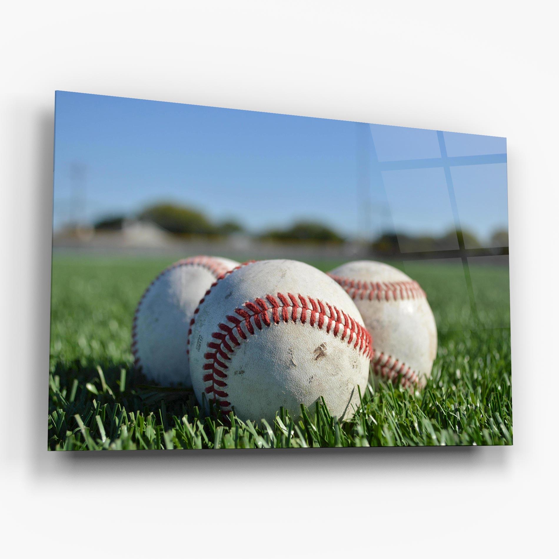 Glasbild Baseball Ball In Grass mockup 6