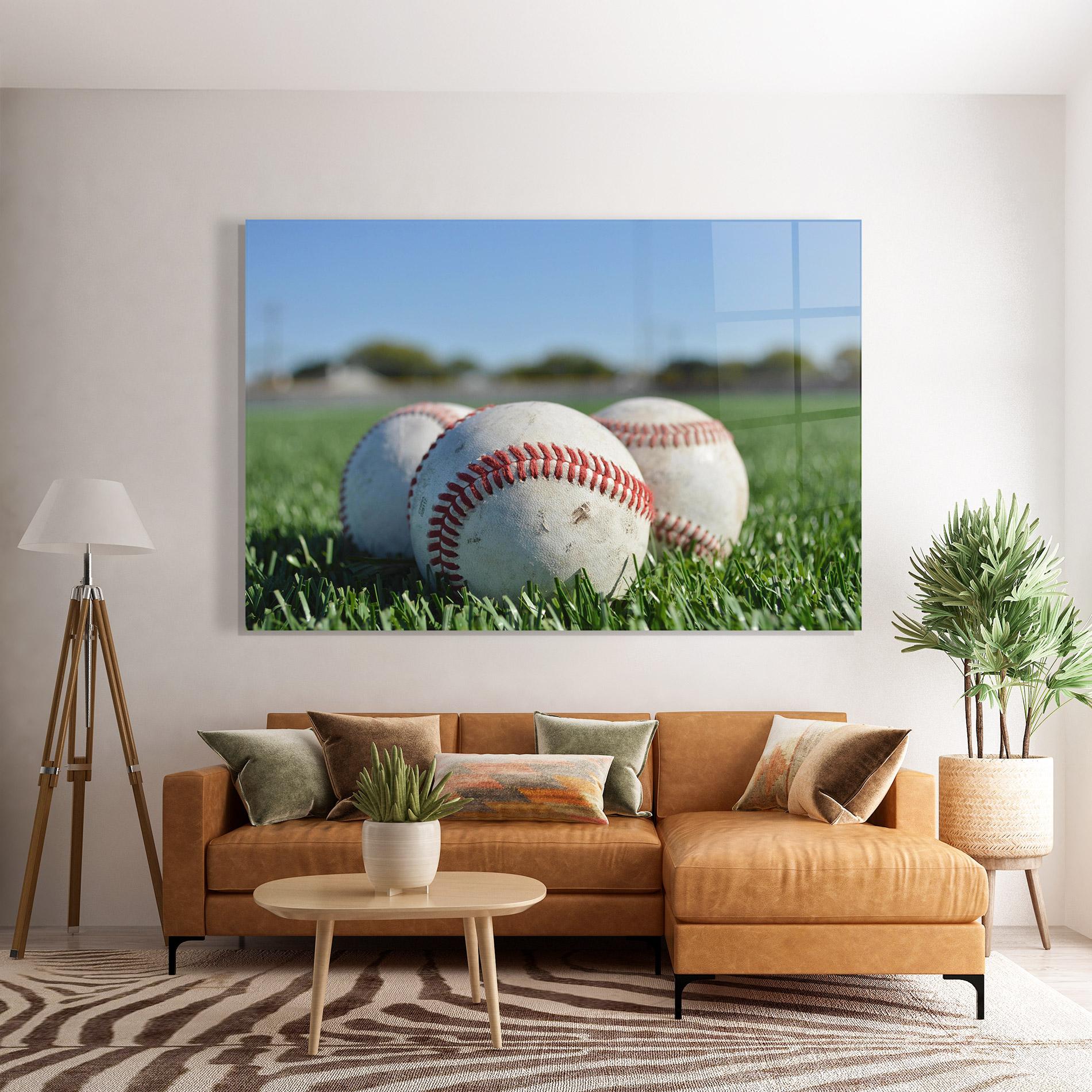 Glasbild Baseball Ball In Grass mockup 7