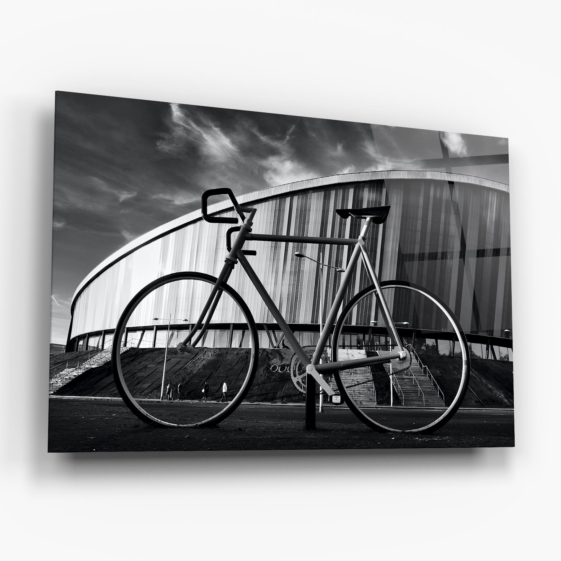 Glasbild Big Grey Bike mockup 6