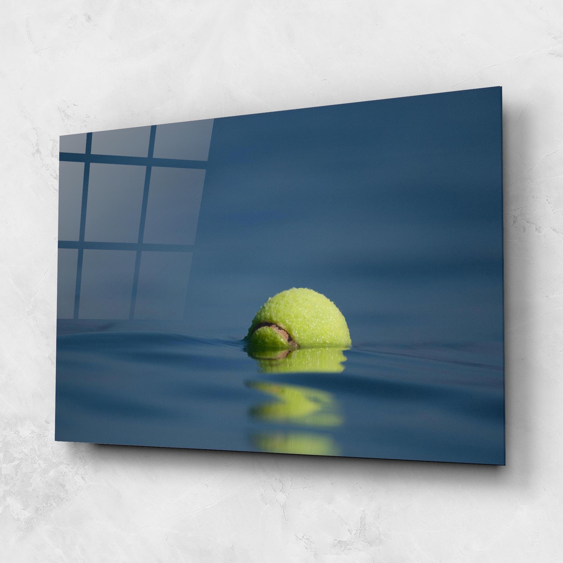 Glasbild Tennis Ball In Water mockup 1